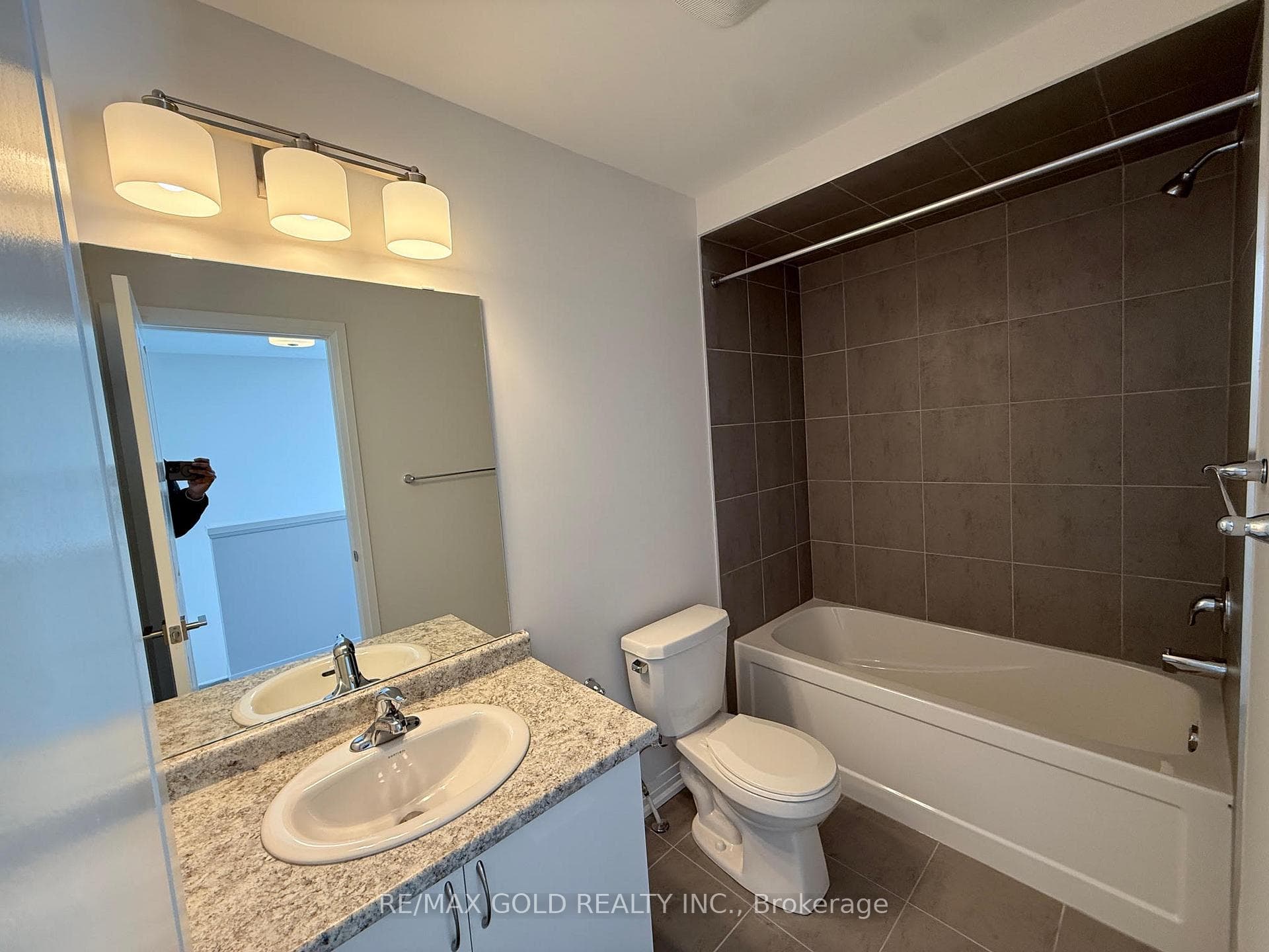 313 Conklin Road SW 34, Brantford, ON N3T 5L5