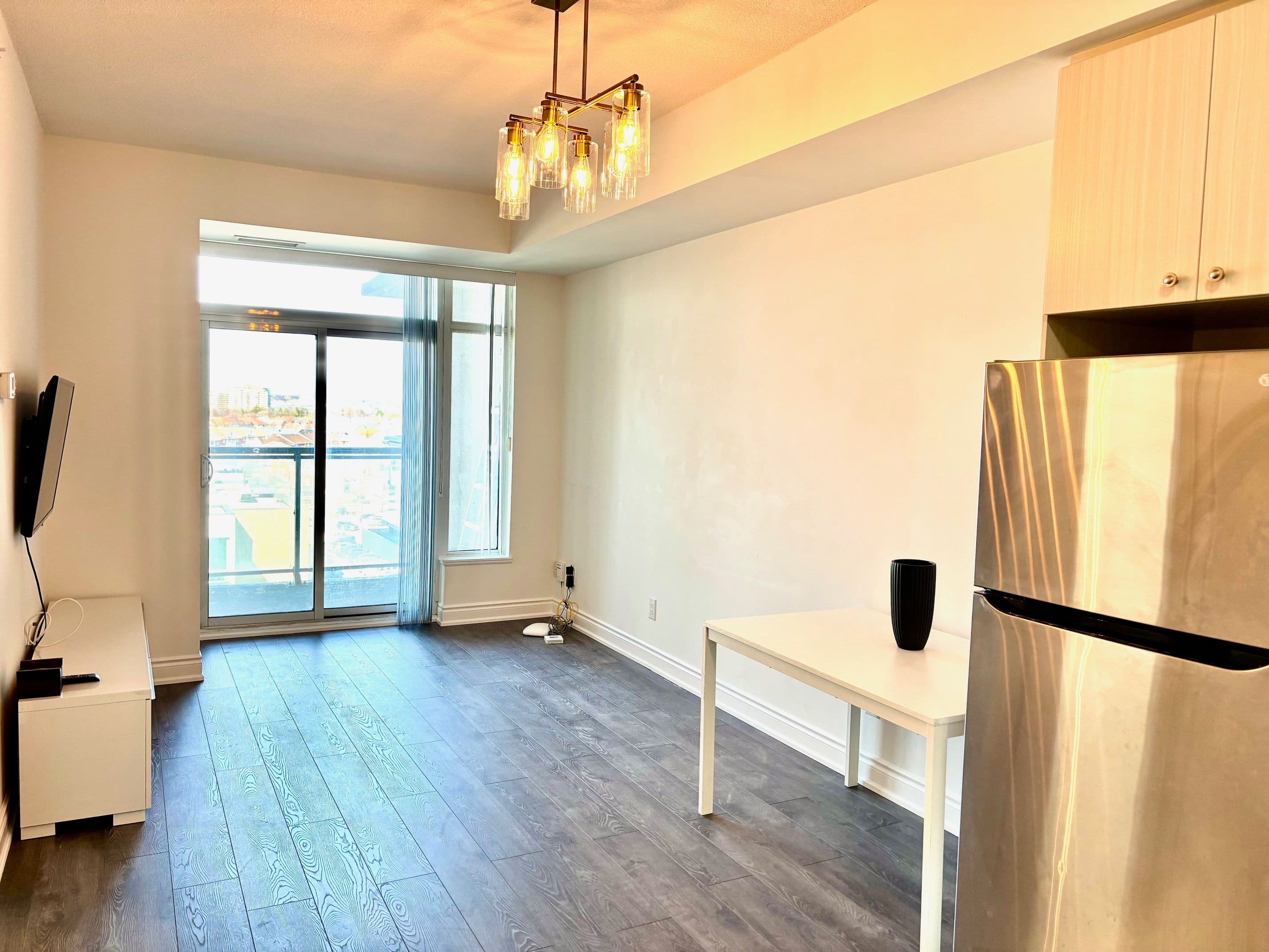 8323 Kennedy Road 903, Markham, ON L3R 5W7