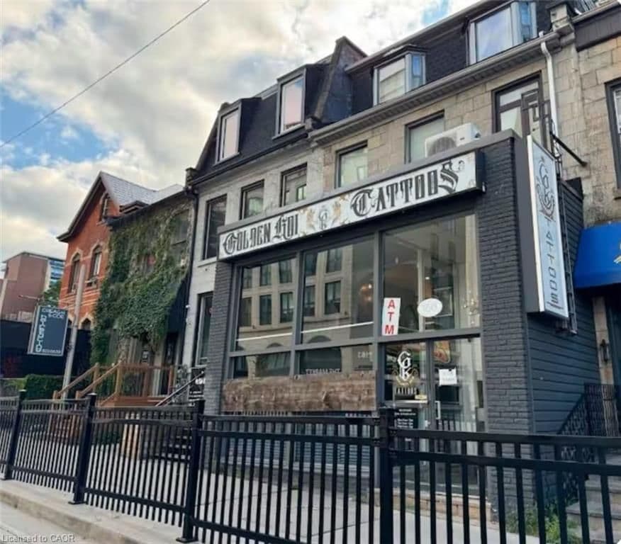 156 James Street S 2A, Hamilton, ON L8P 3A2