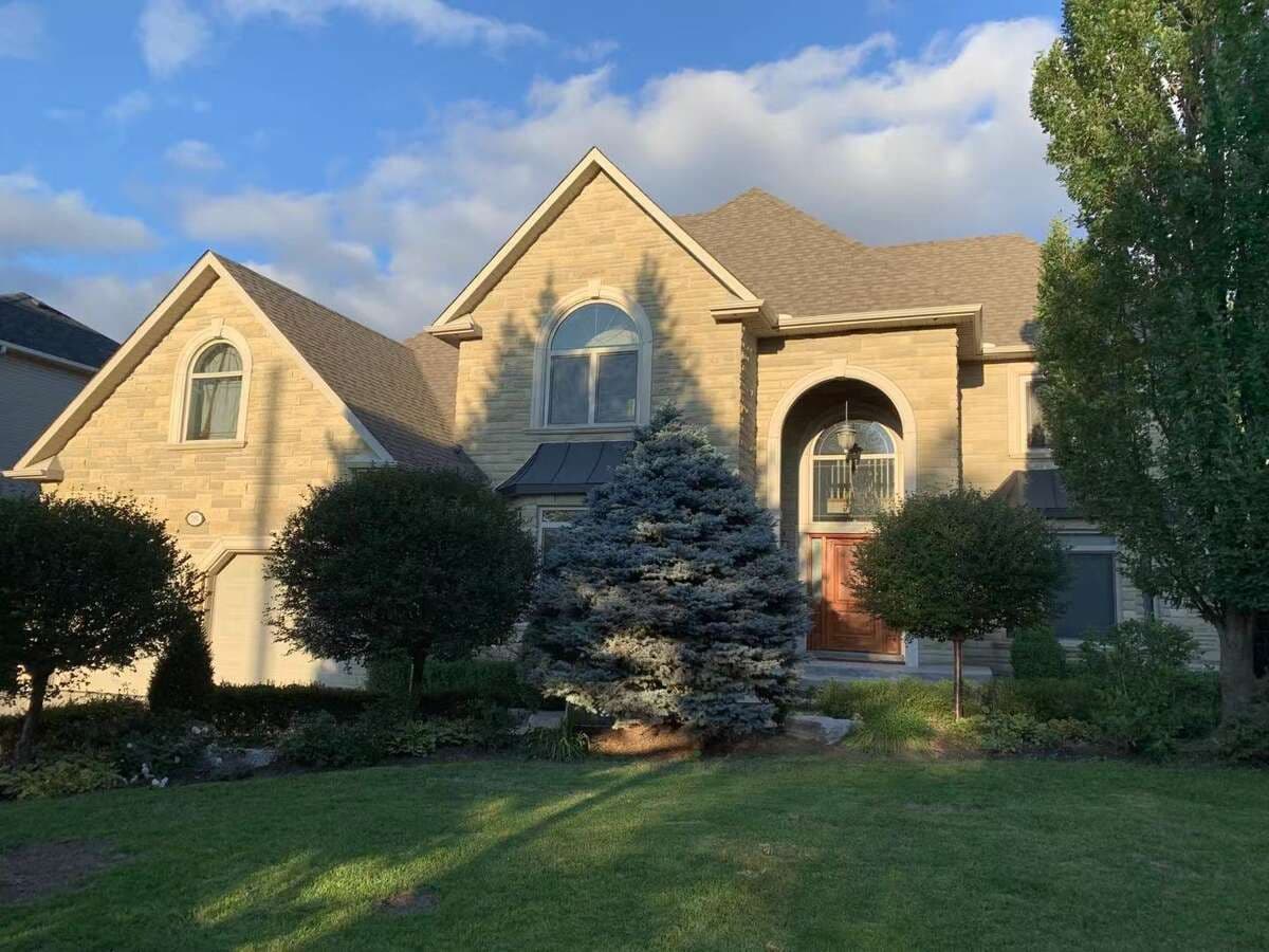 785 Clarence Street, Vaughan, ON L4L 8V2