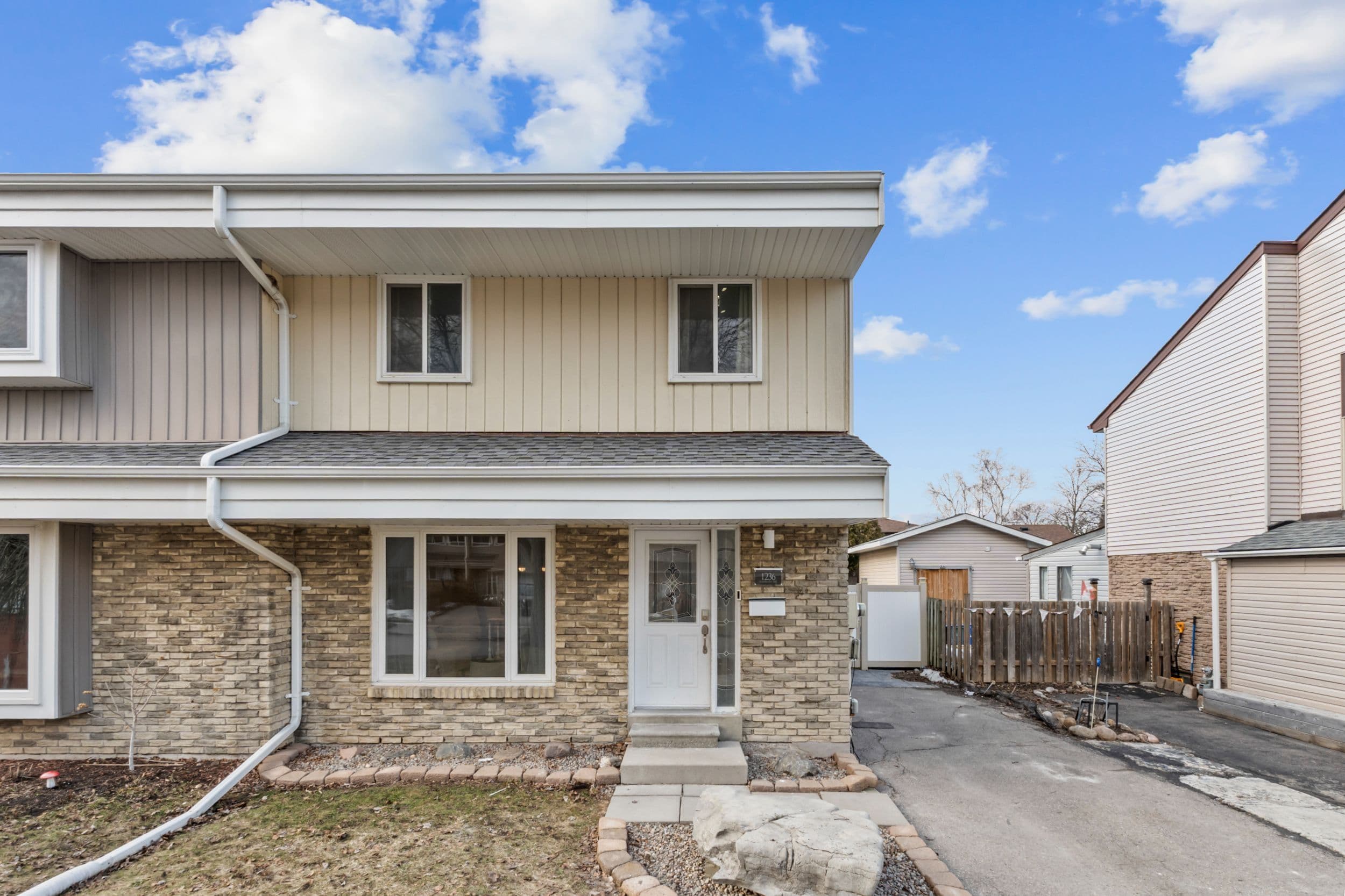 1236 Eldorado Avenue, Oshawa, ON L1K 1G2