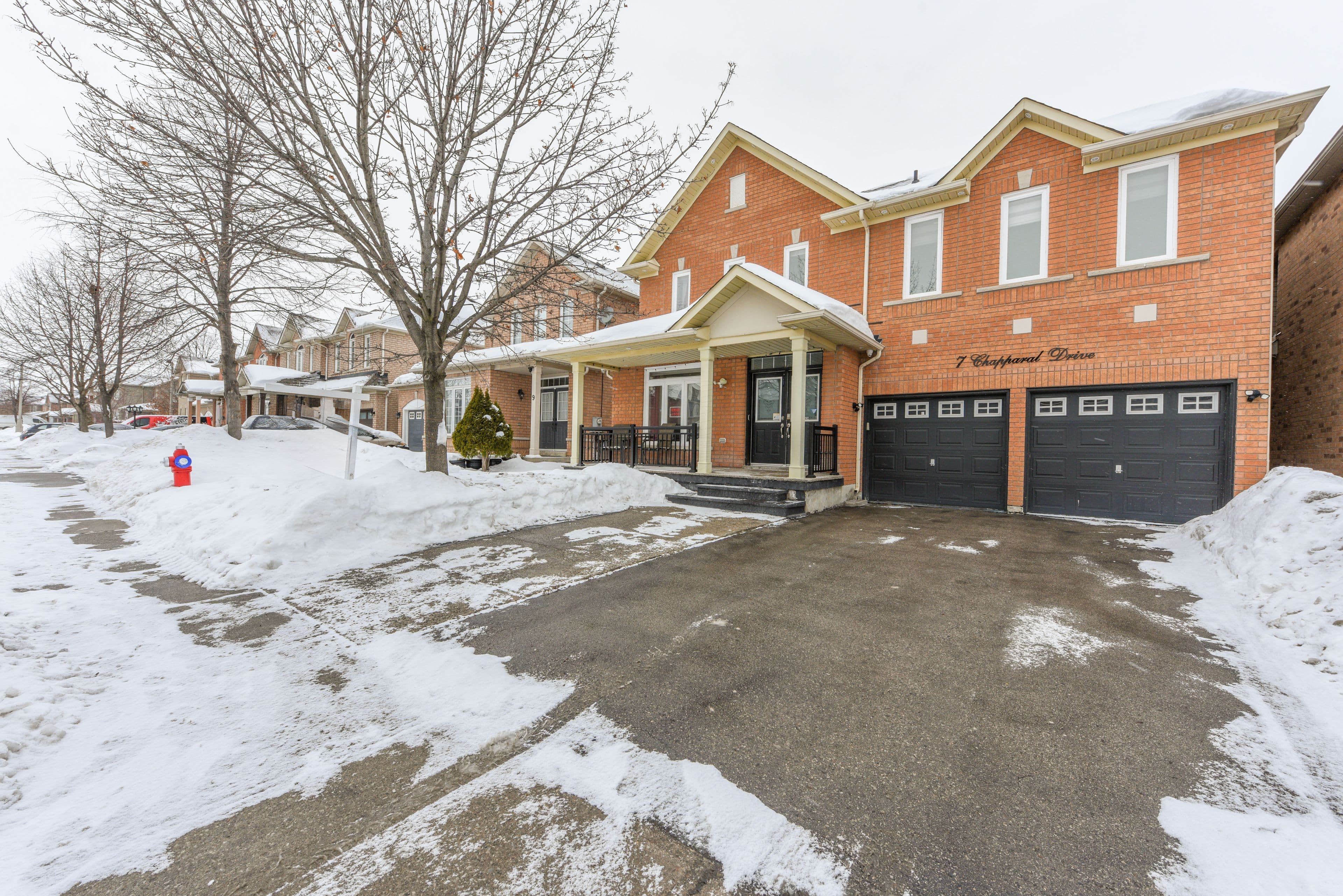 7 Chapparal Drive, Brampton, ON L6R 3C5
