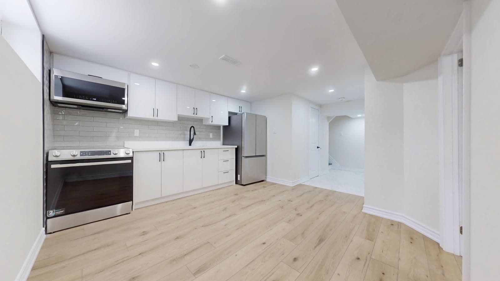 57 Saddle Ridge Drive Lower B, Toronto C13, ON M4A 1Z6