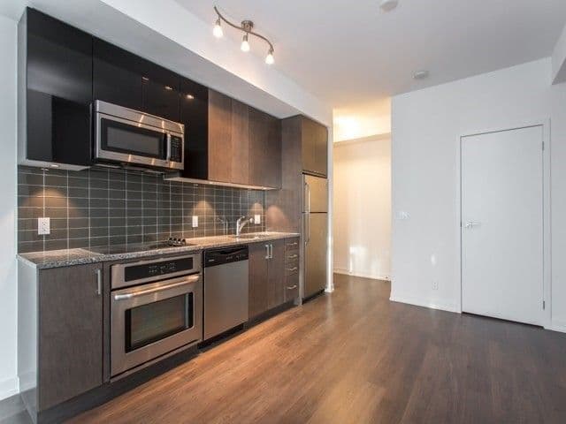 98 Lillian Street 1111, Toronto C10, ON M4S 0A5