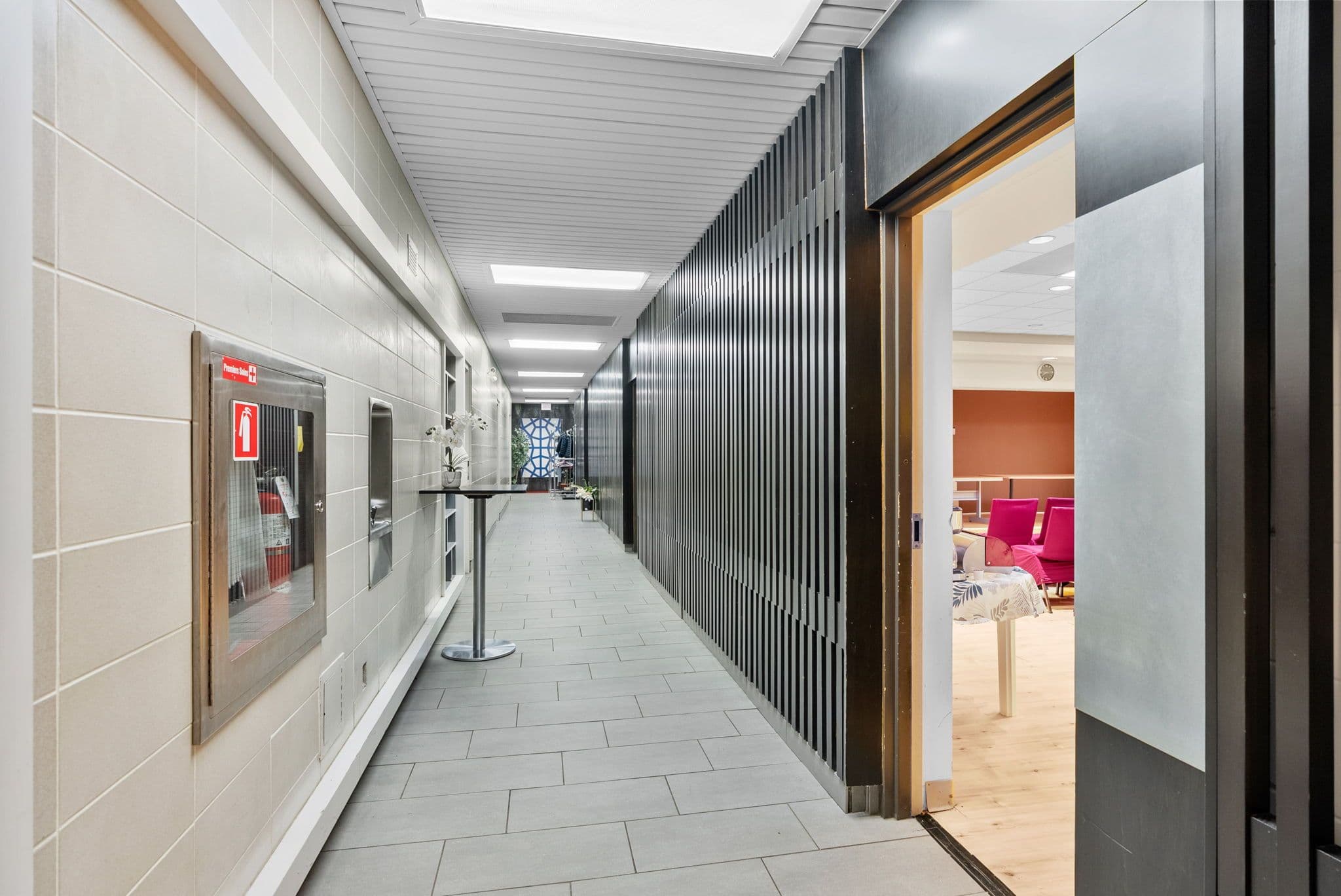 1503 Merivale Road, Cityview - Parkwoods Hills - Rideau Shore, ON K2E 5P3