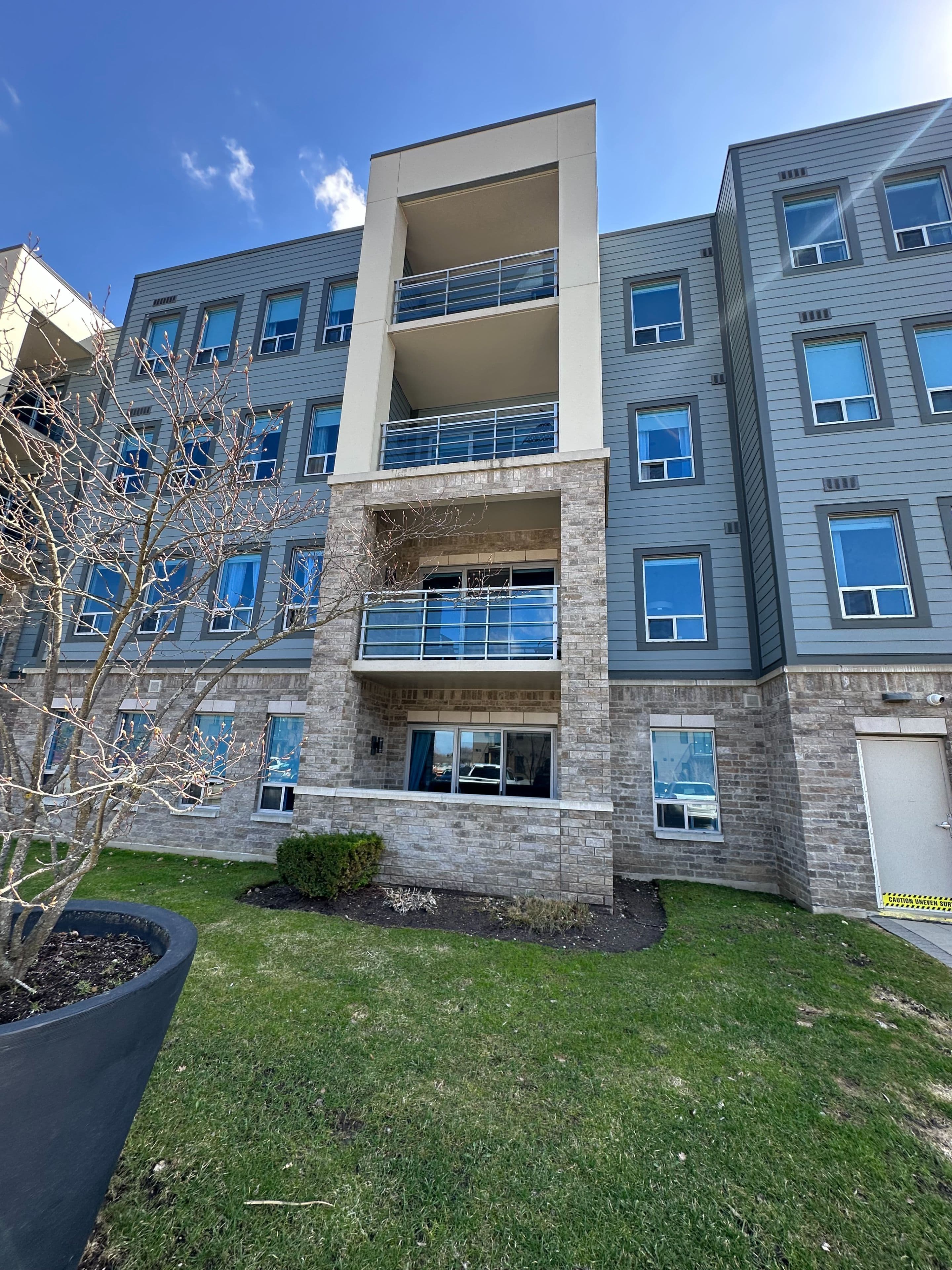 320 Sugarcreek Trail 203, London North, ON N6H 0G3