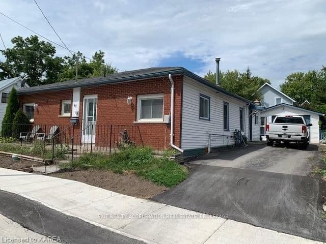 41 Water Street, Greater Napanee, ON K7R 1V5