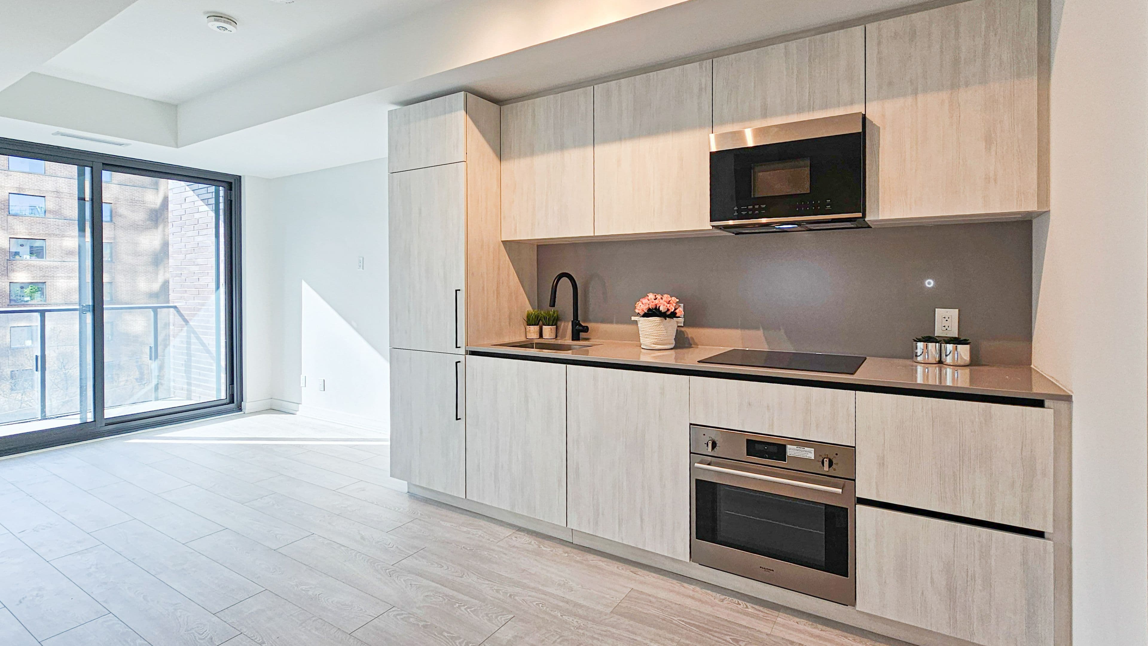 35 Parliament Street 524, Toronto C08, ON M5A 0Z5