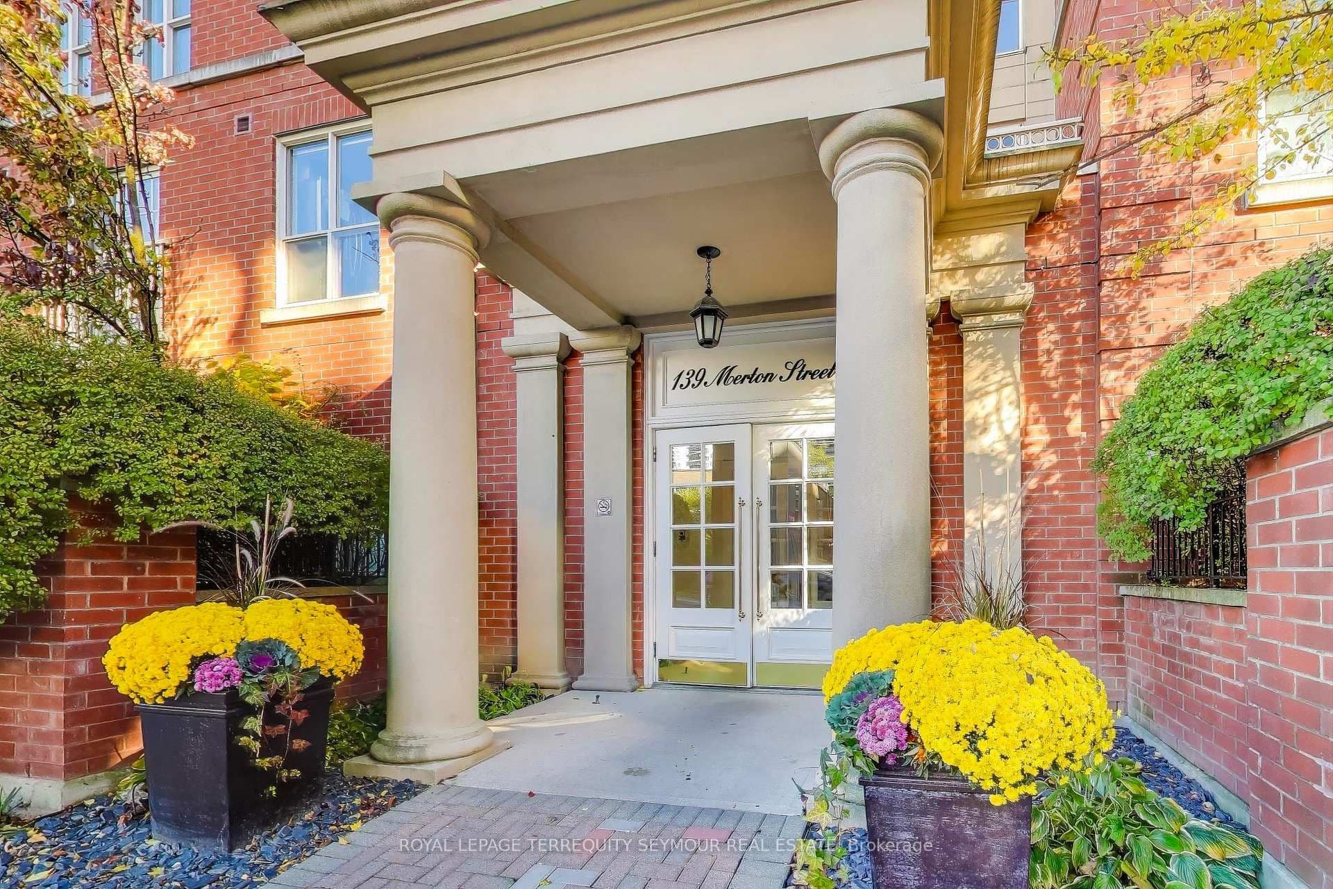 139 Merton Street 448, Toronto C10, ON M4S 3G7