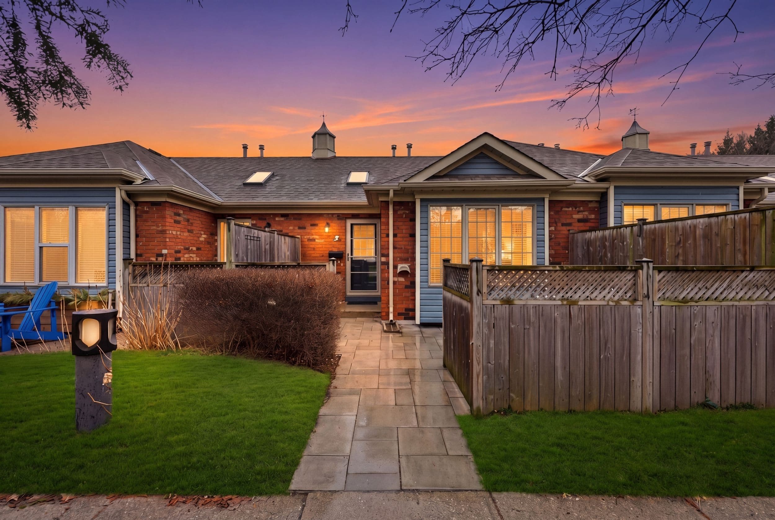 175 Fiddlers Green Road, Hamilton, ON L9G 4X7