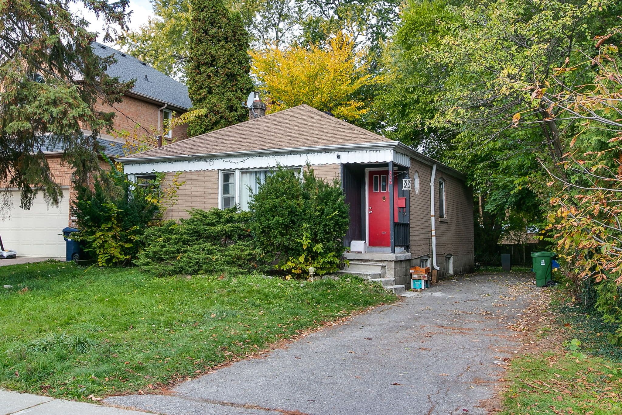 336 Hillcrest Avenue, Toronto C14, ON M2N 3P6