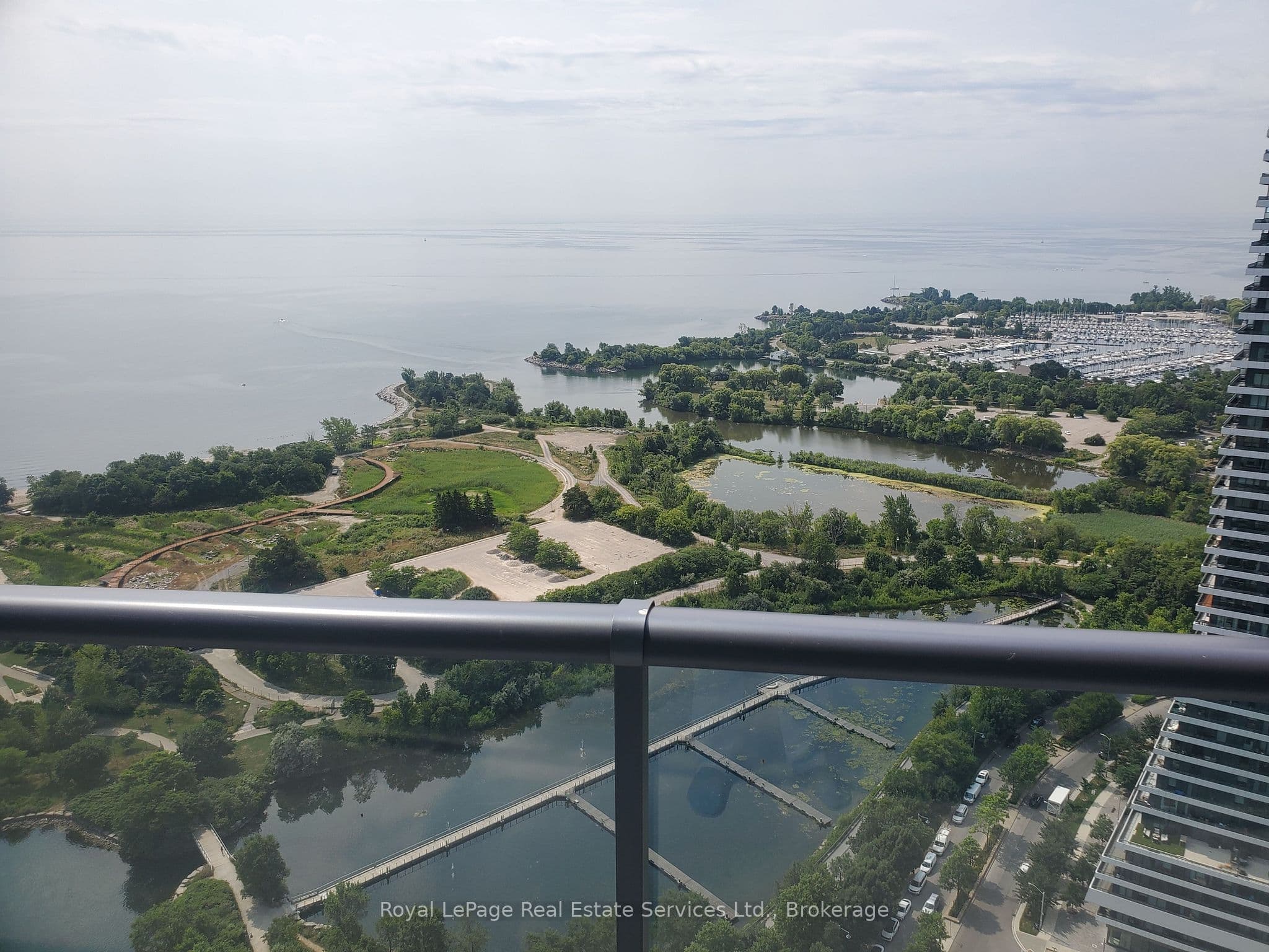 59 Annie Craig Drive 3702, Toronto W06, ON M8V 0C4