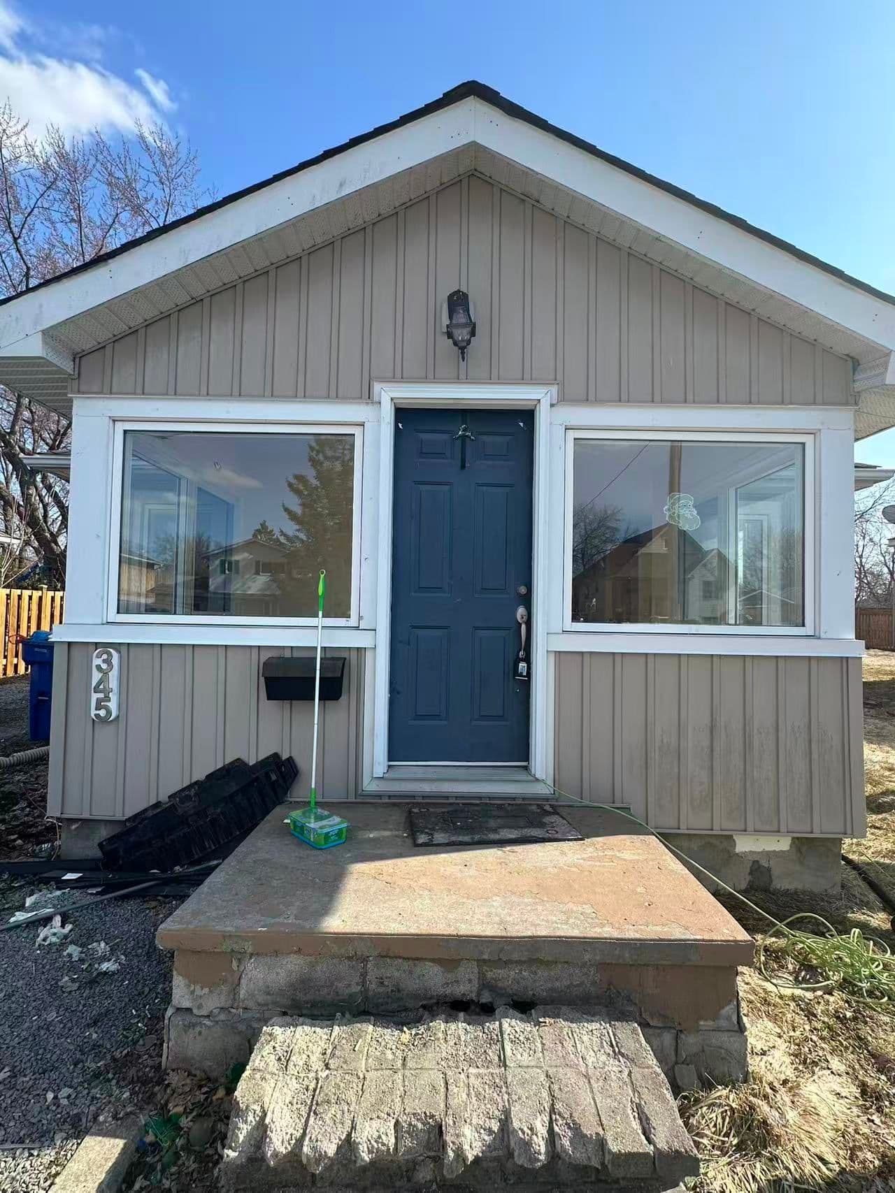 345 Hollywood Drive, Georgina, ON L4P 3A2