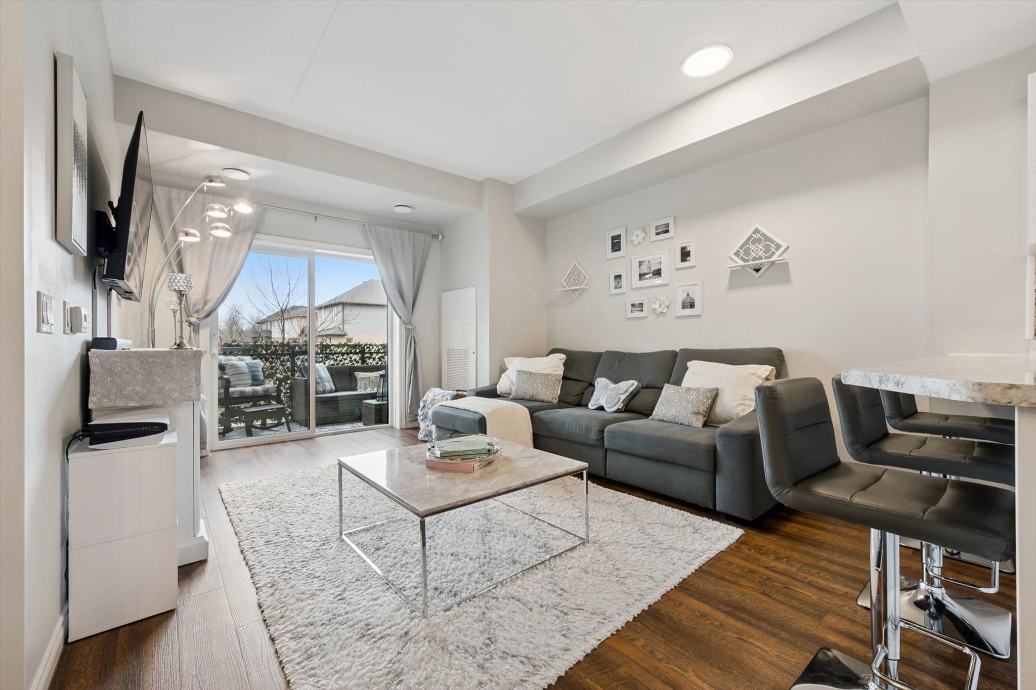 7 Kay Crescent 106, Guelph, ON N1L 0P9