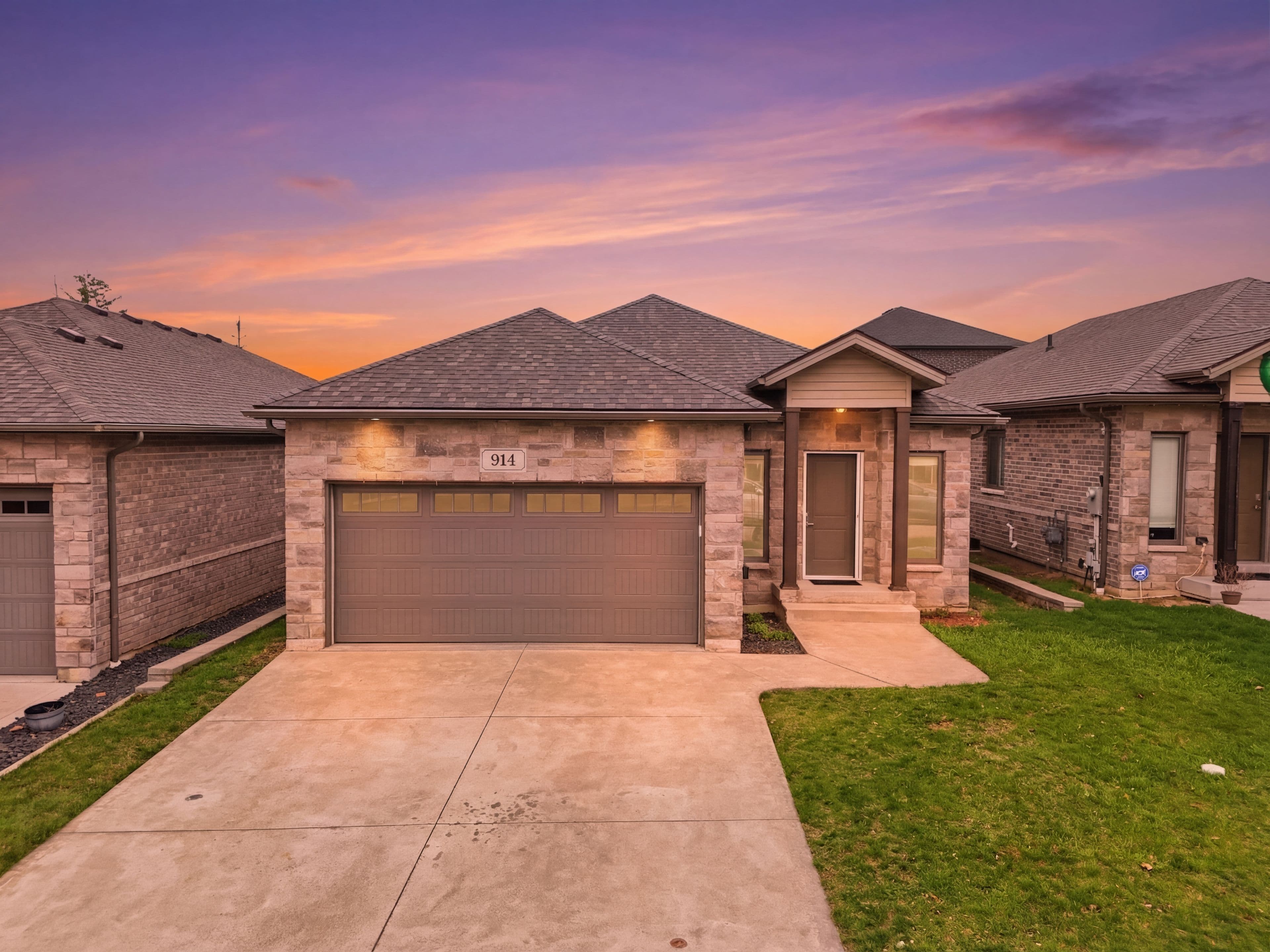 914 ELLROSE Avenue, Windsor, ON N8Y 3W9