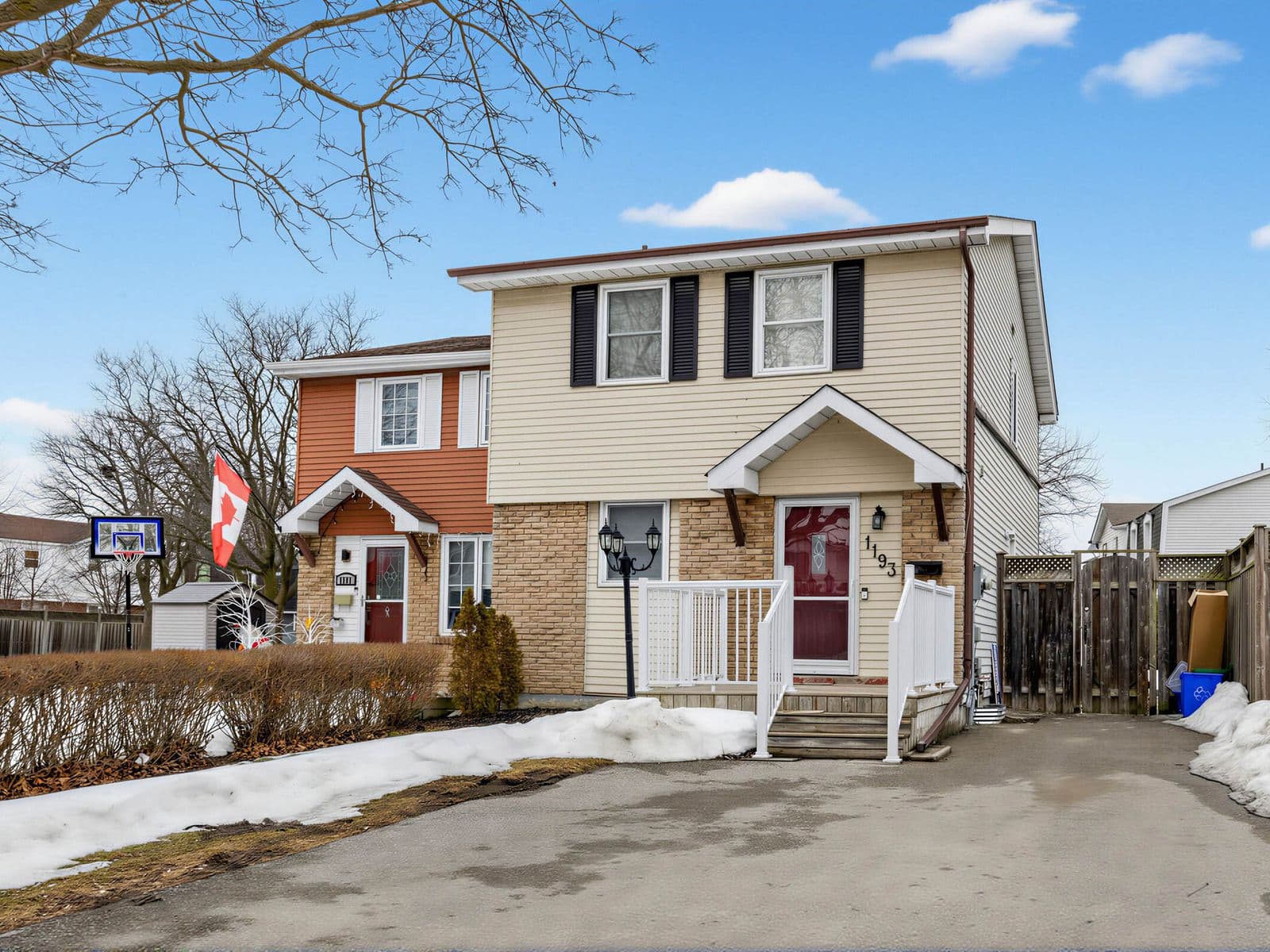 1193 Venus Crescent BSMT, Oshawa, ON L1J 6E3