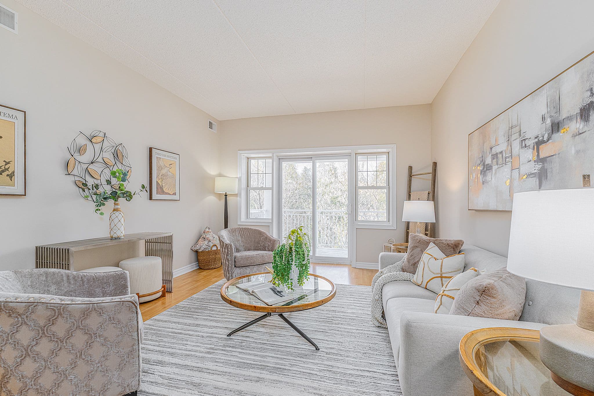 220 Main Street N 207, Uxbridge, ON L9P 0B6