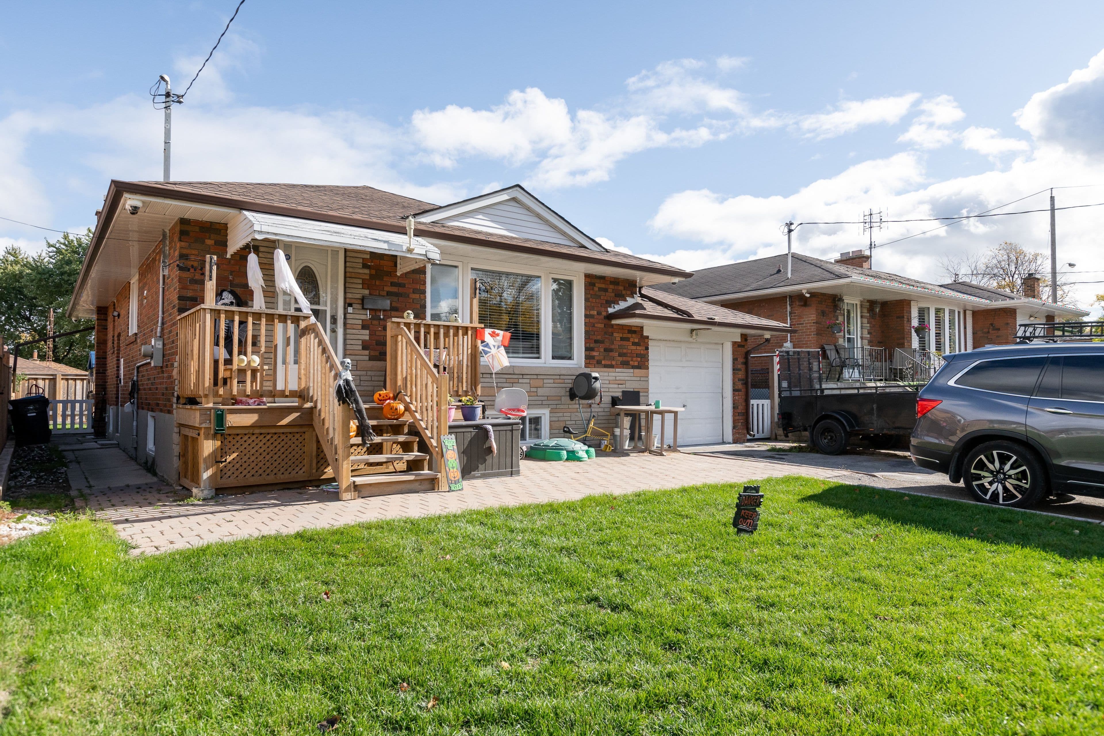 5 Barlow Road, Toronto E09, ON M1G 2B3