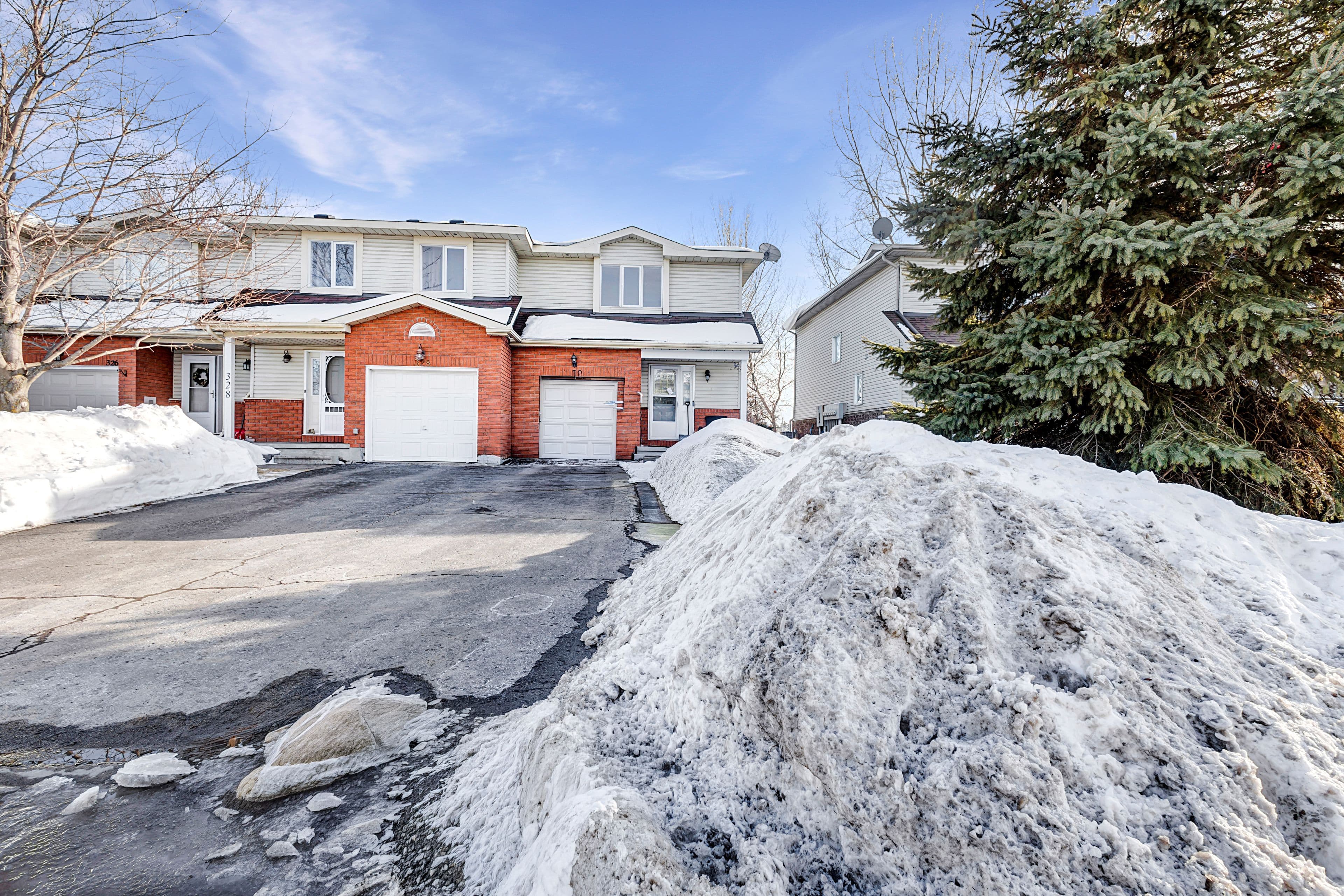 330 Fairbrooke Court, Arnprior, ON K7S 0E6