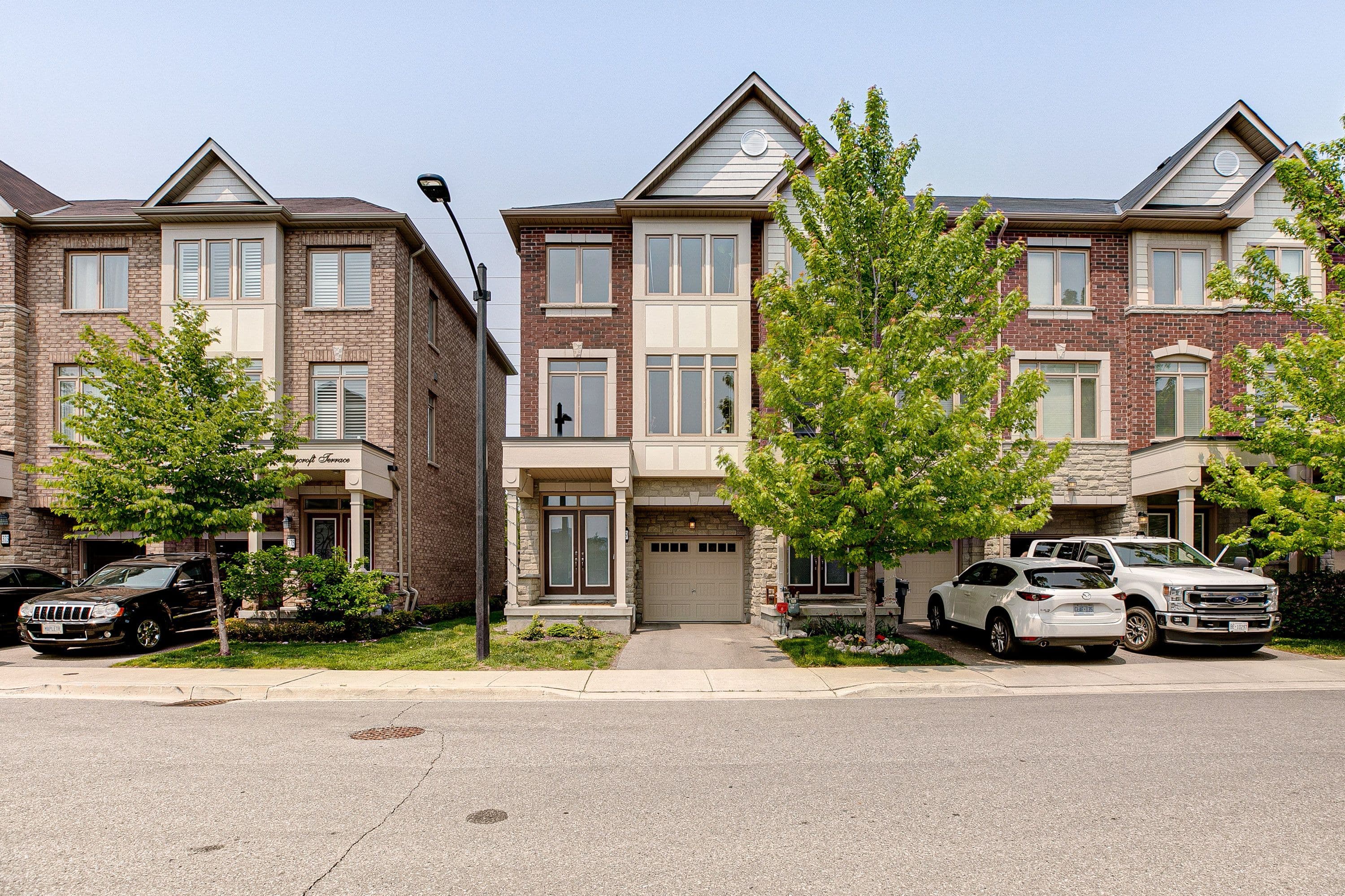 379 Ladycroft Terrace 14, Mississauga, ON L5A 3N8