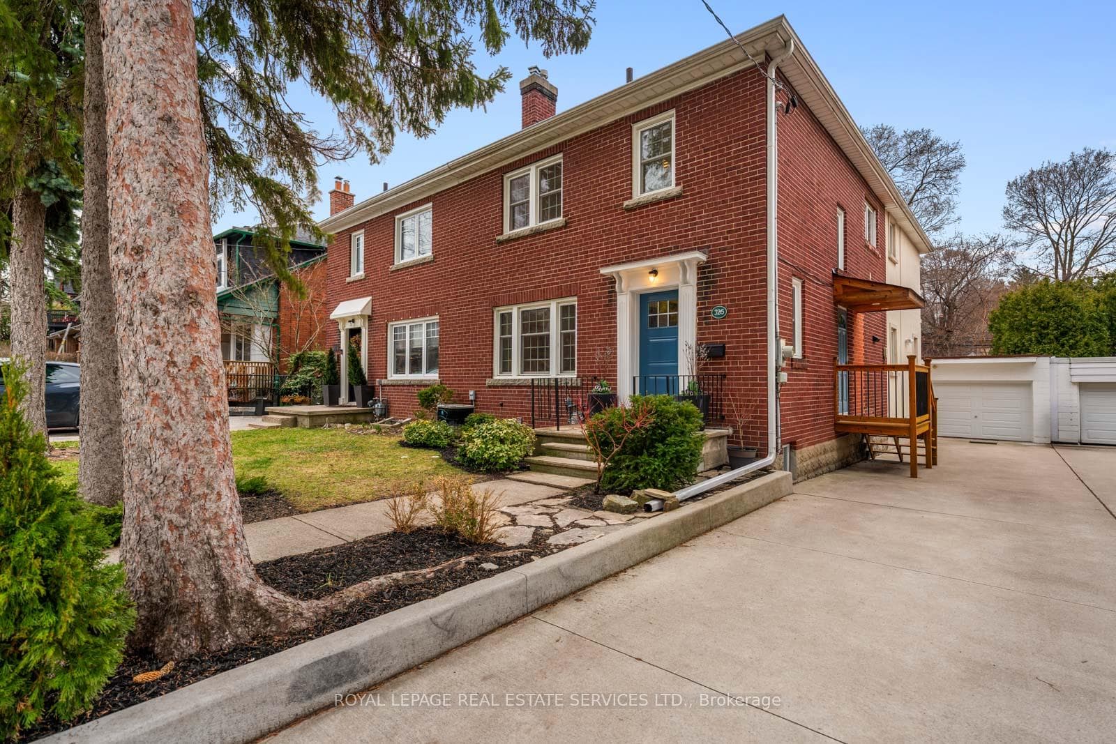 326 Indian Grove, Toronto W02, ON M6P 2H5