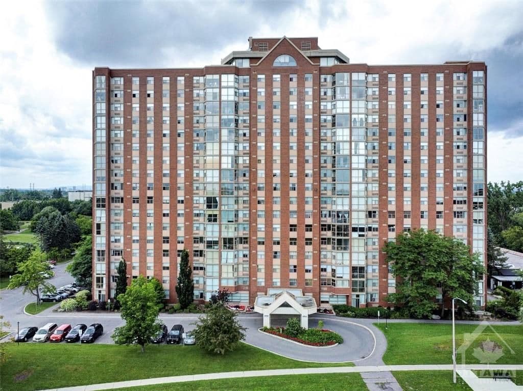 2760 CAROUSEL Crescent 1209, Blossom Park - Airport and Area, ON K1T 2N4