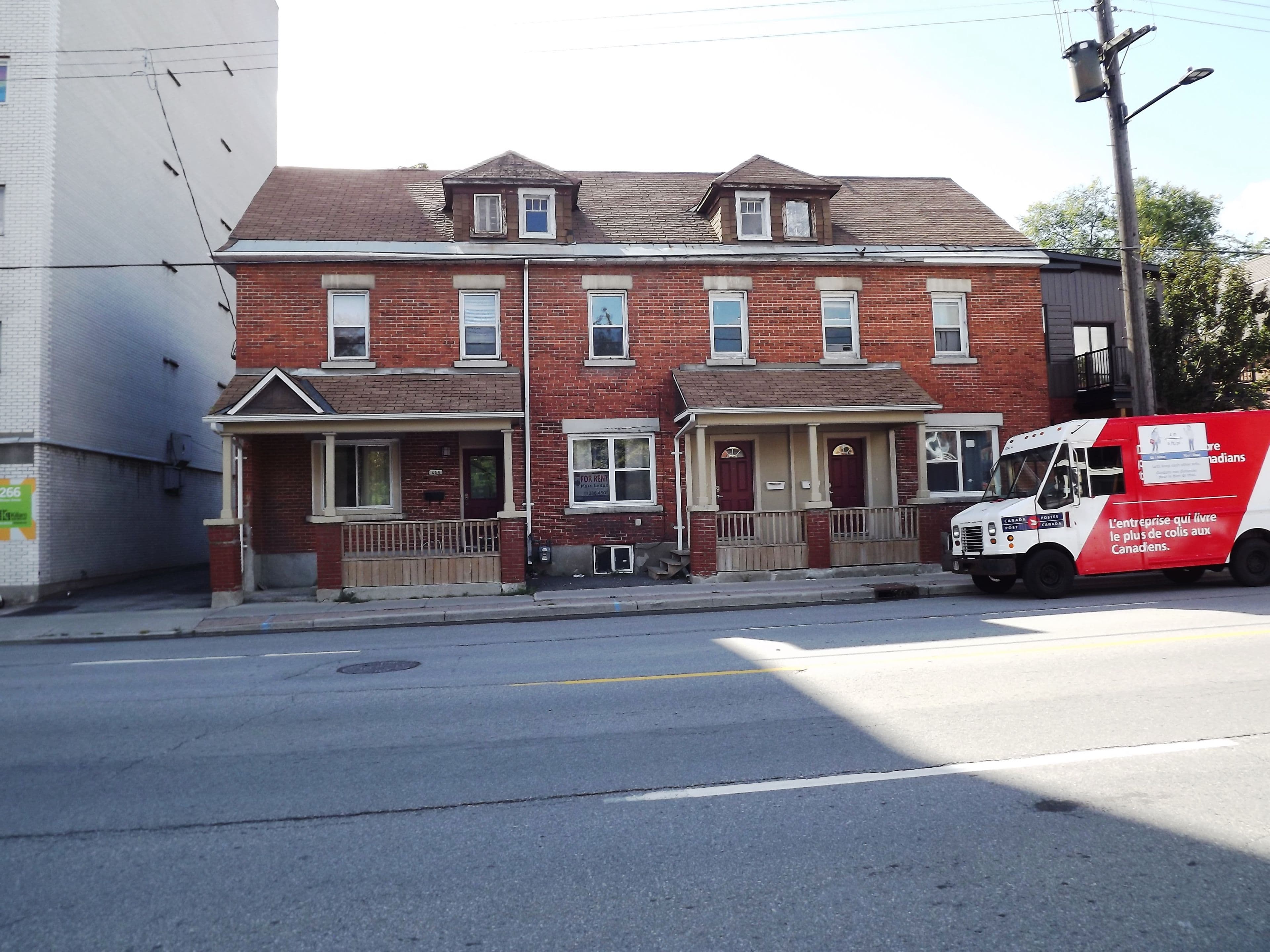 260 Bronson Avenue N, West Centre Town, ON K1R 6H8