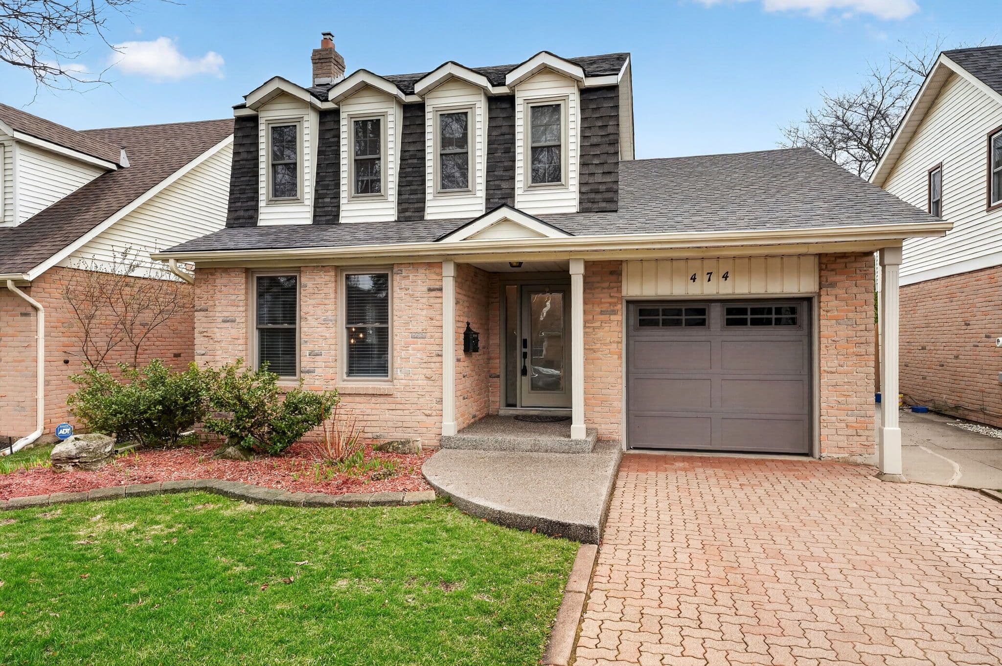 474 Knightsbridge Crescent, Hamilton, ON L9G 3S5