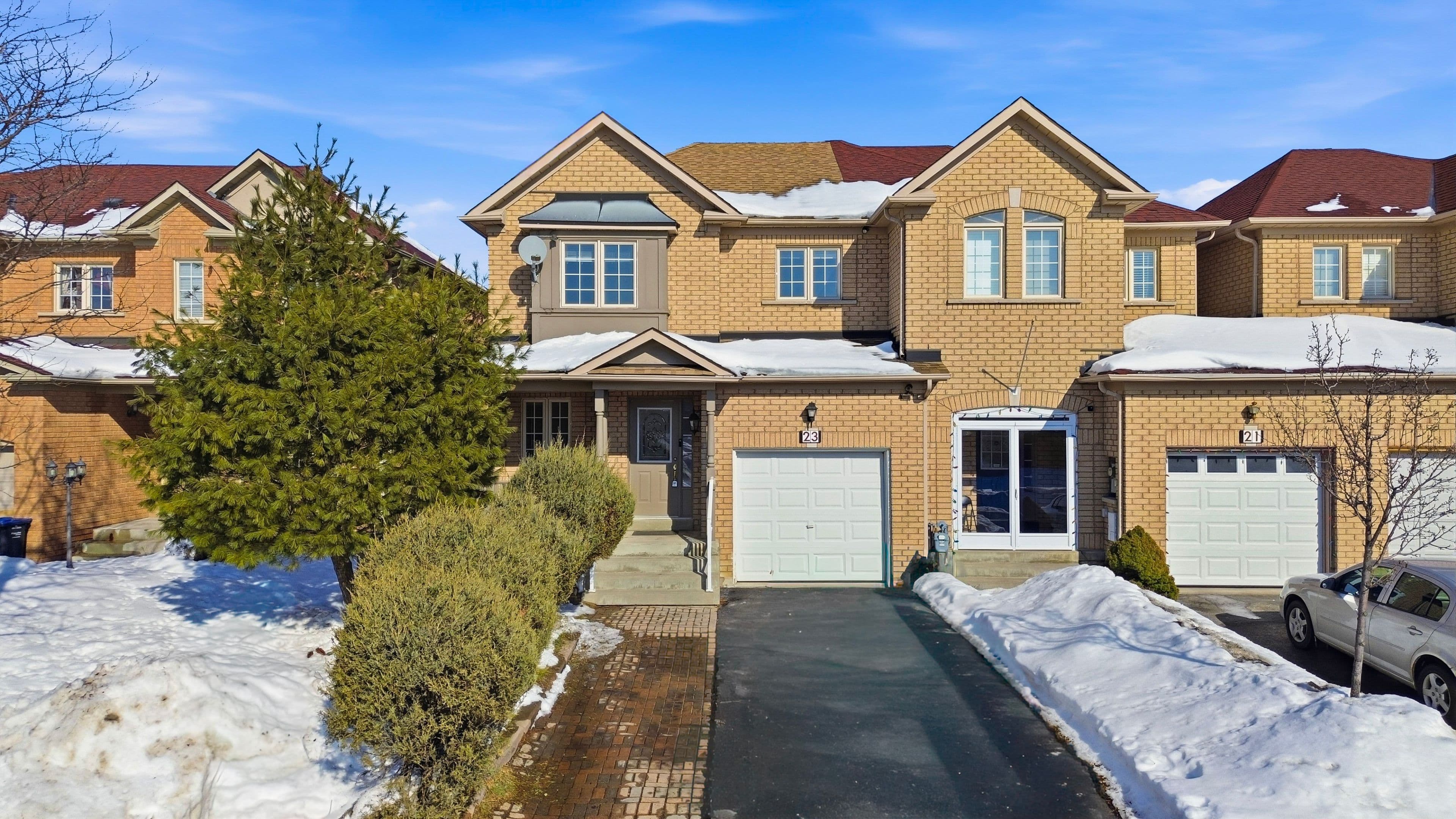 23 Arabia Gate, Brampton, ON L6R 2N9