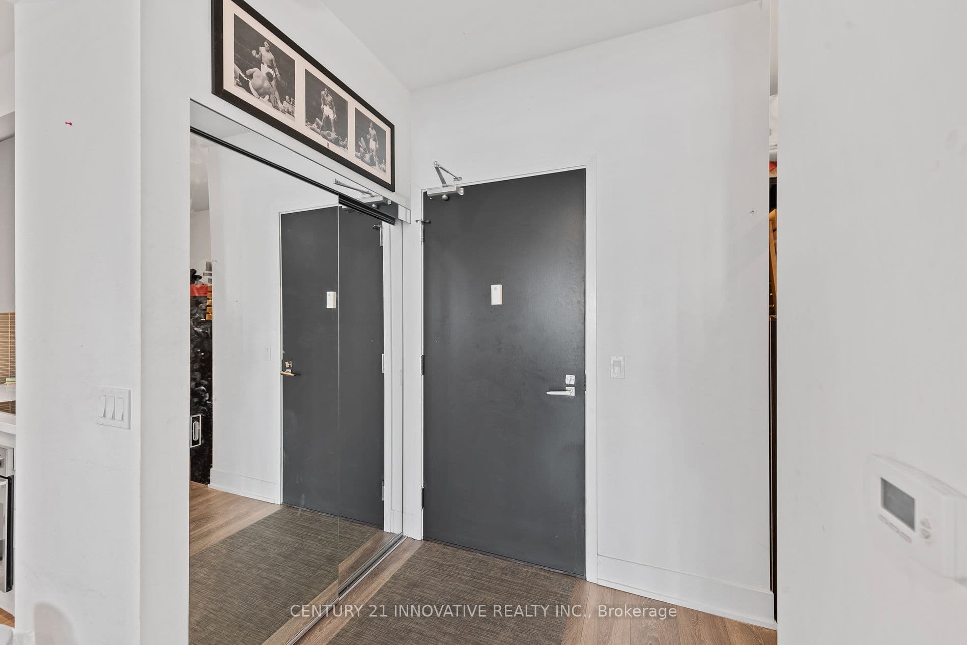 2908 7 Highway 2504, Vaughan, ON L4K 0K5