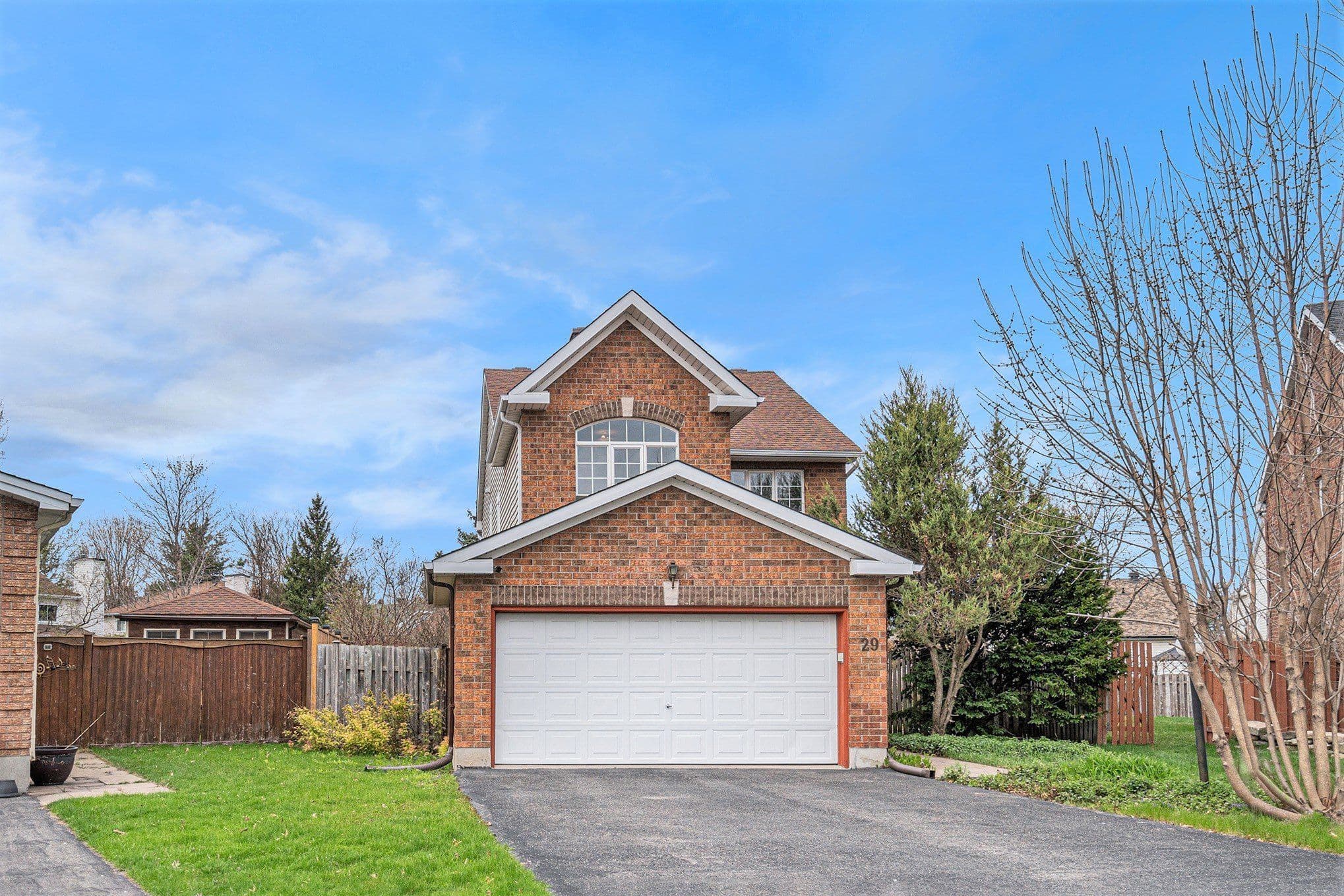 29 Woodford Way, Barrhaven, ON K2J 4B9