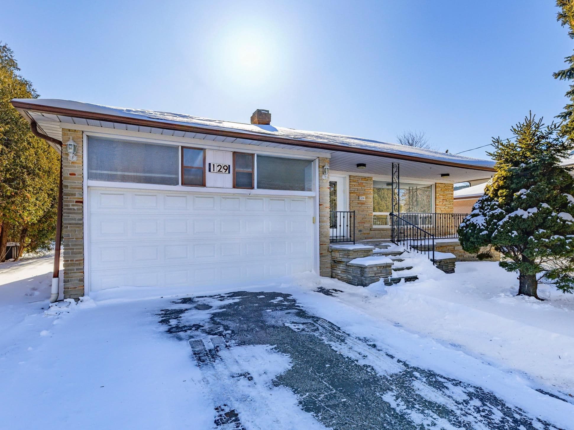 129 Crestwood Road Upper, Vaughan, ON L4J 1A7