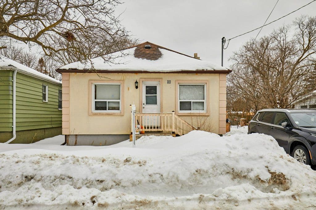 23 Bush Drive, Toronto E10, ON M1C 1G7