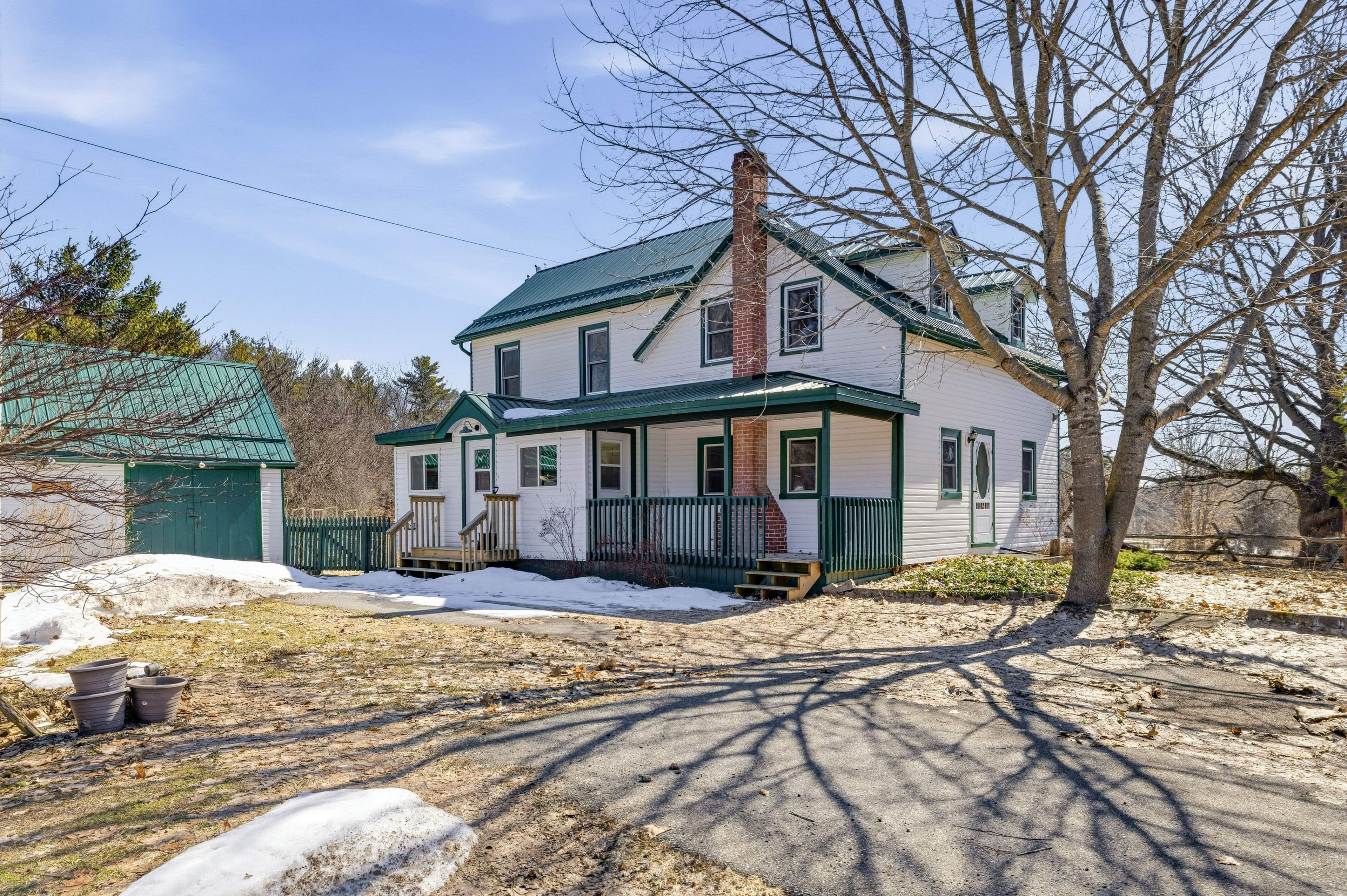 718 Jones Falls Road, Rideau Lakes, ON K0G 1E0