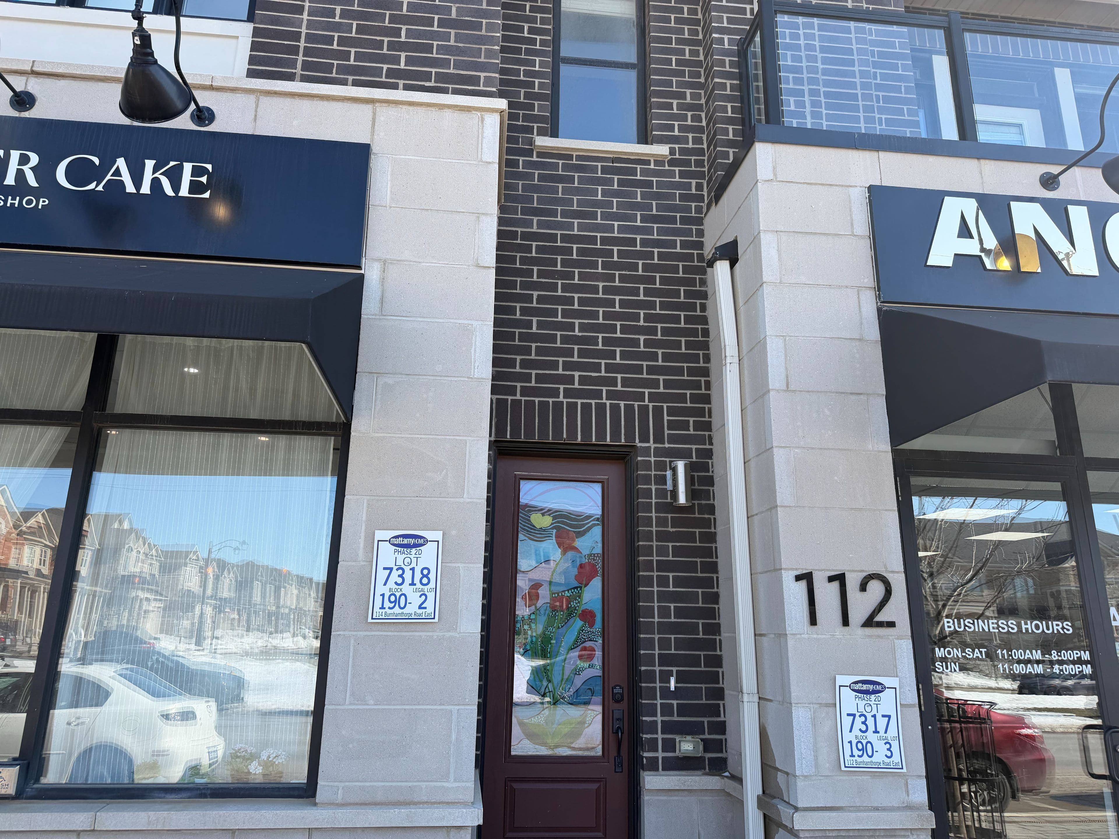 112 Burnhamthorpe Road E, Oakville, ON L6H 0X8