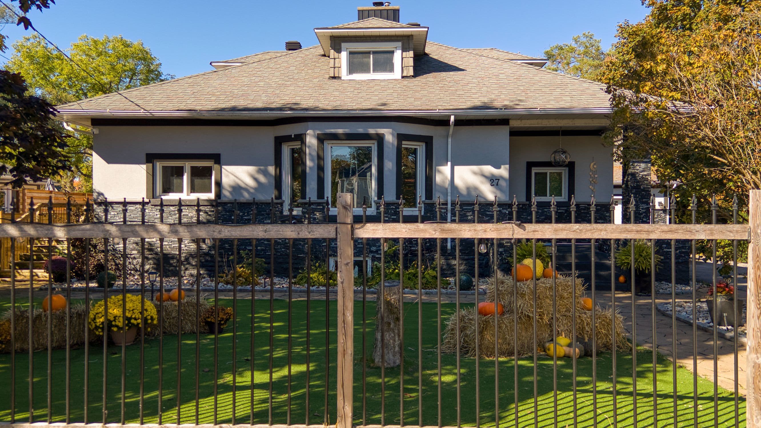 27 Allan Street, Carleton Place, ON K7C 1T1