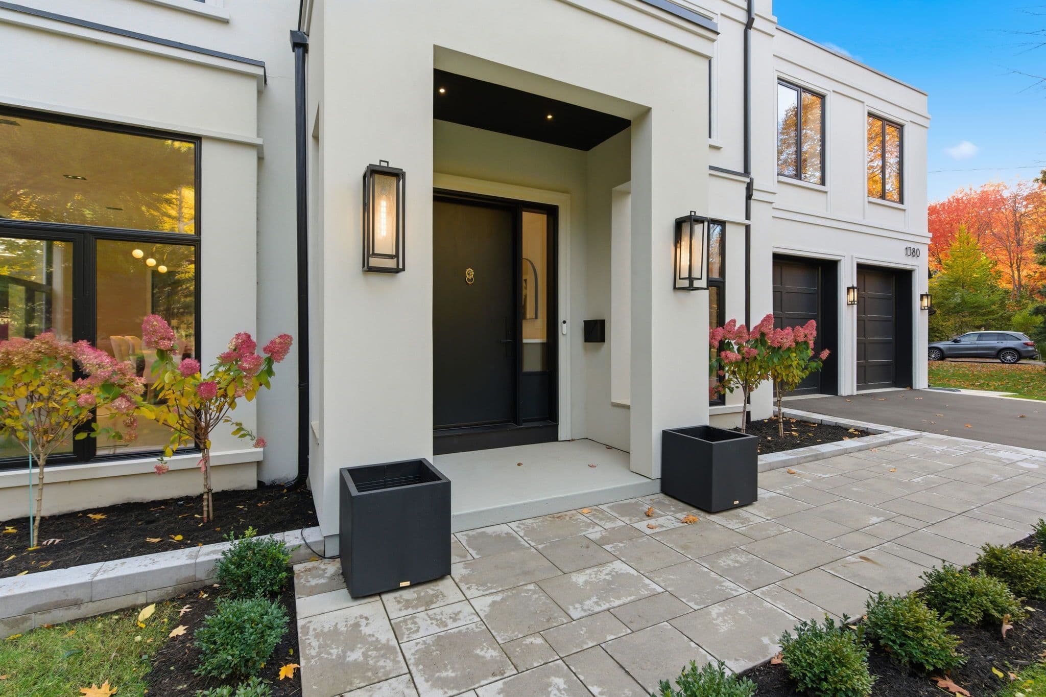 1380 Birchwood Heights Drive, Mississauga, ON L5G 2Y2