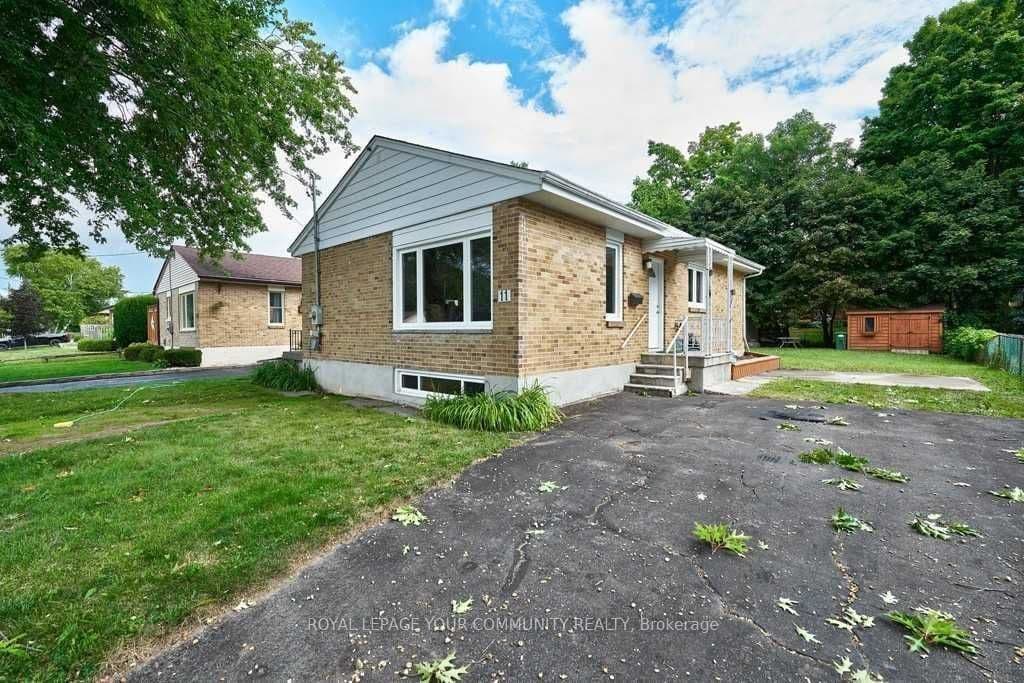 11 Oak Street, Barrie, ON L4M 3V1