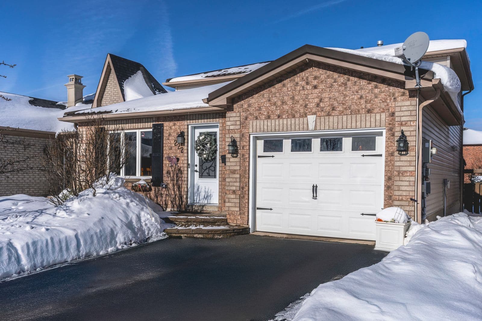 222 Country Lane, Barrie, ON L4N 0W1