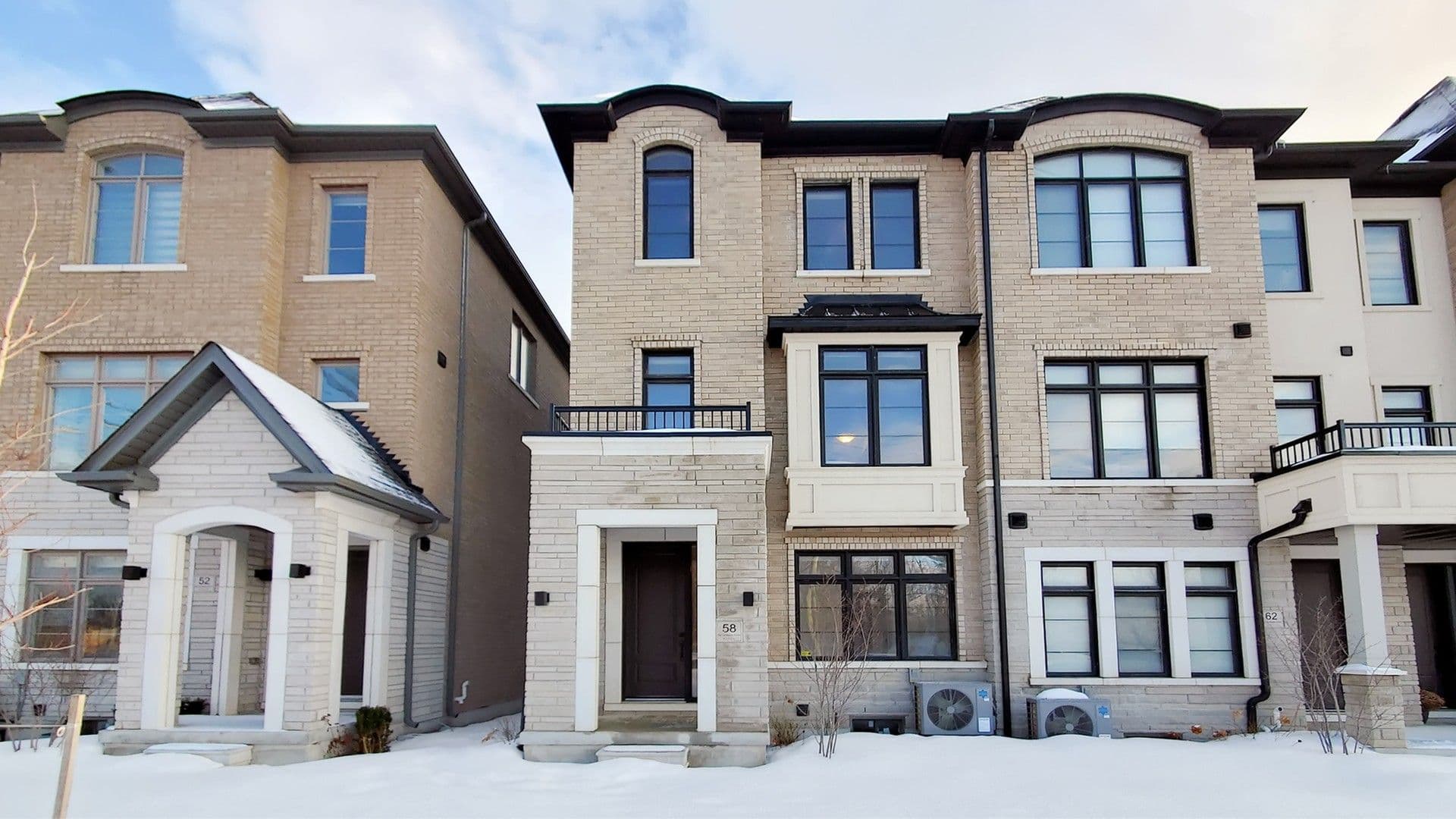 58 De La Roche Drive, Vaughan, ON L4H 5G4