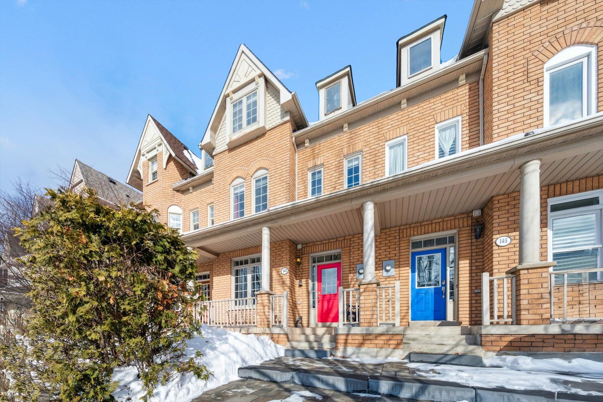 143 GLENASHTON Drive, Oakville, ON L6H 6N2