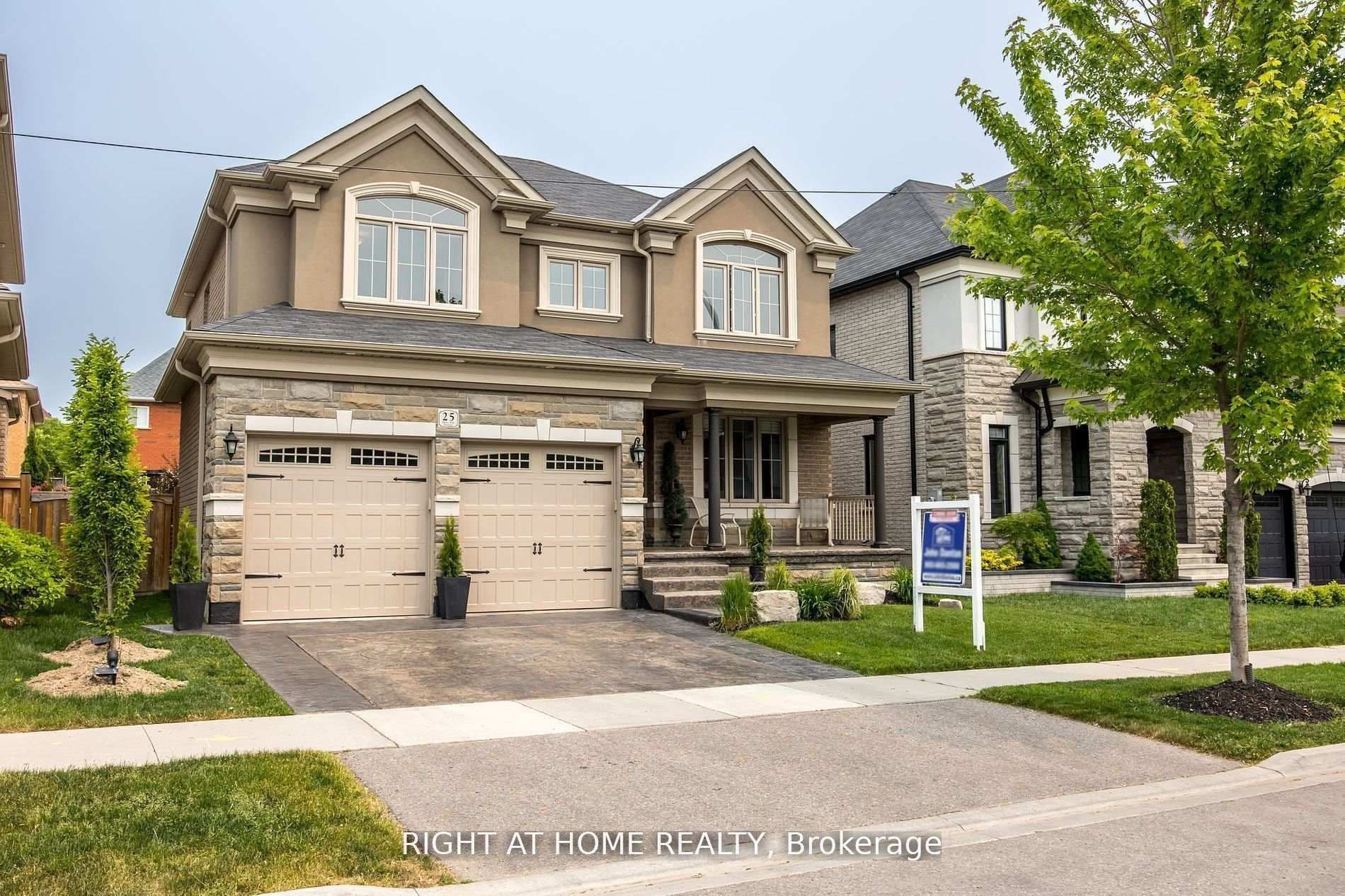 25 CHARTERHOUSE Drive N, Whitby, ON L1R 3R8