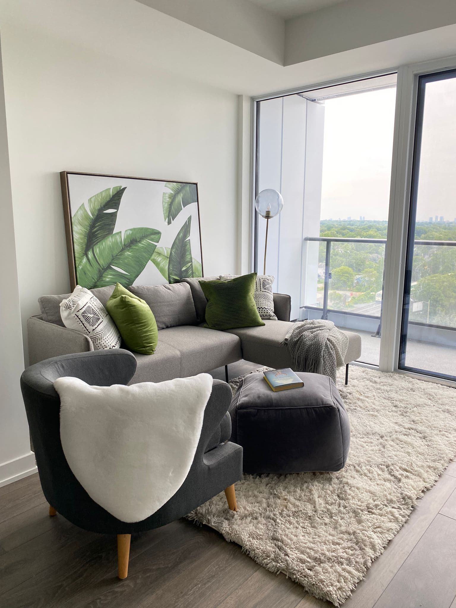 28 Ann Street 1118, Mississauga, ON L5G 3G1