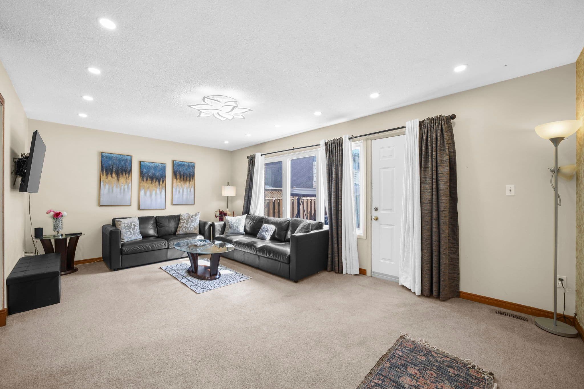 85 Albright Road 4, Hamilton, ON L8K 6H1