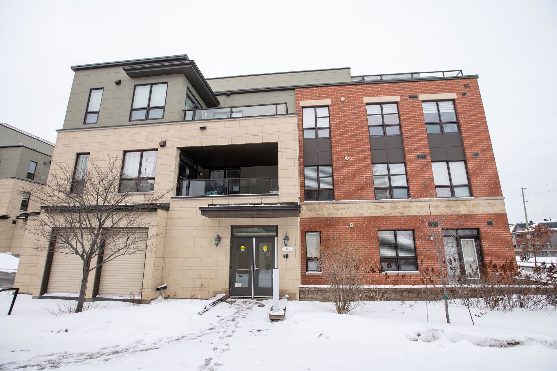301 Bayrose Drive 305, Barrhaven, ON K2J 5W3