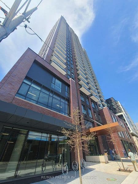 130 River Street 1309, Toronto C08, ON M5A 0R8