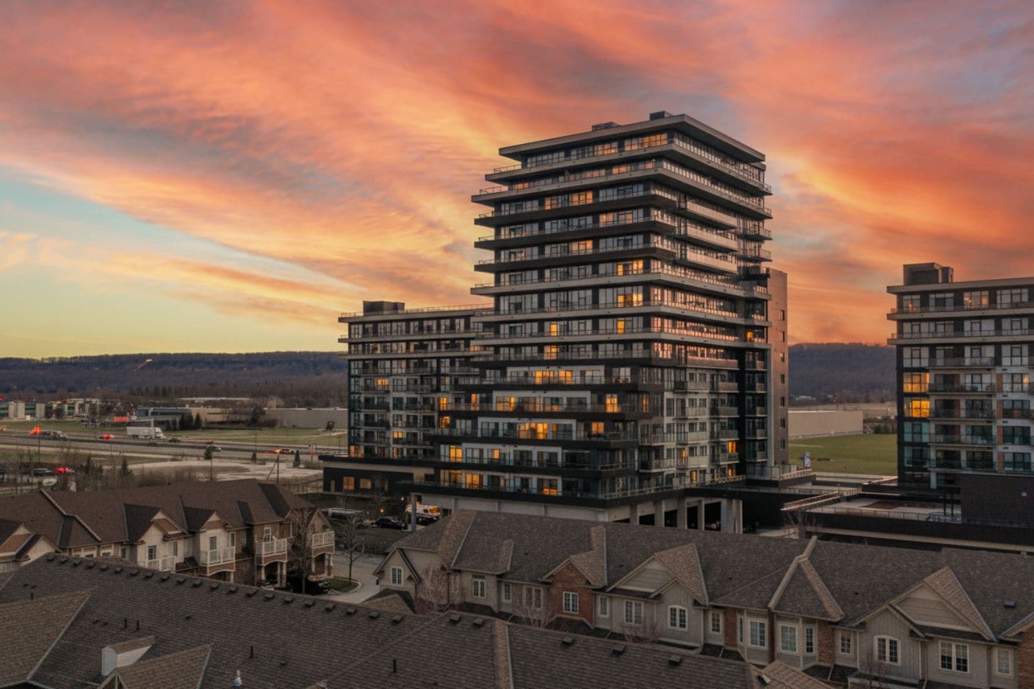 550 North Service Road 711, Grimsby, ON L3M 0H9