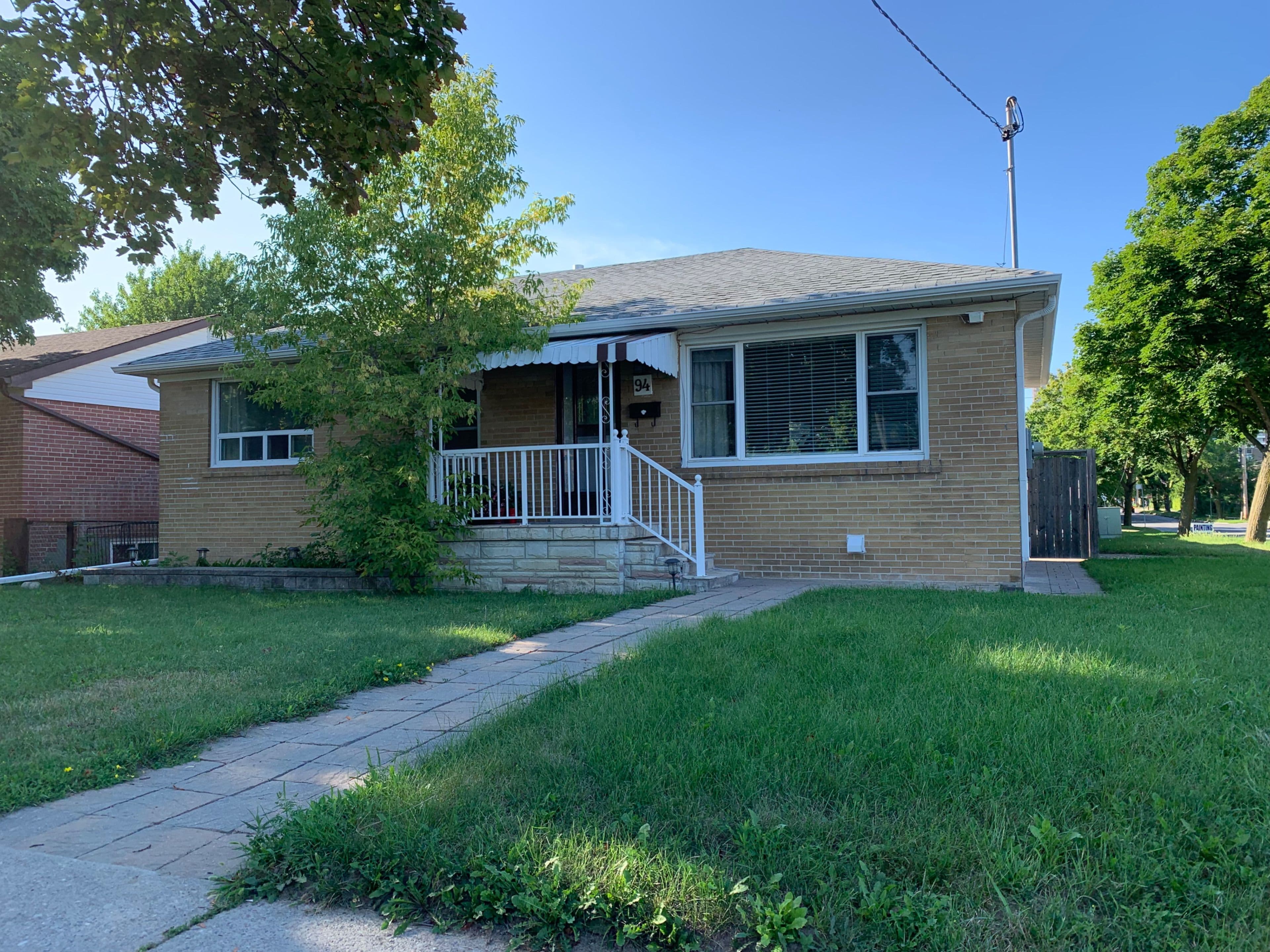 94 Goulding Avenue W Lower Level, Toronto C07, ON M2M 1L4