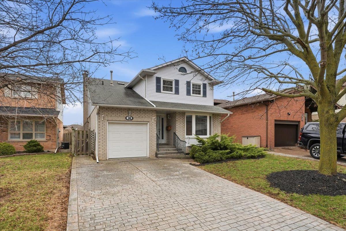 26 Ellington Avenue, Hamilton, ON L8E 4E9