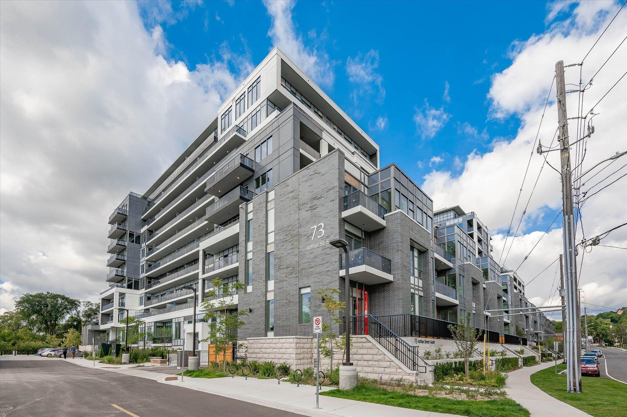 73 ARTHUR Street S 708, Guelph, ON N1E 0S6